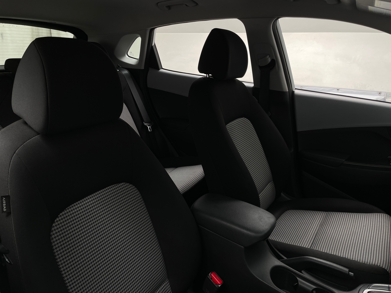 Thumbnail: 2021 Hyundai Kona - 2