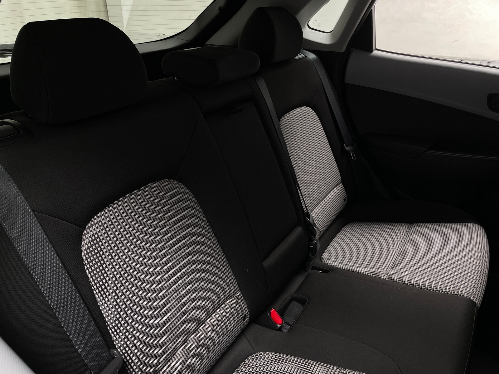 Thumbnail: 2021 Hyundai Kona - 6