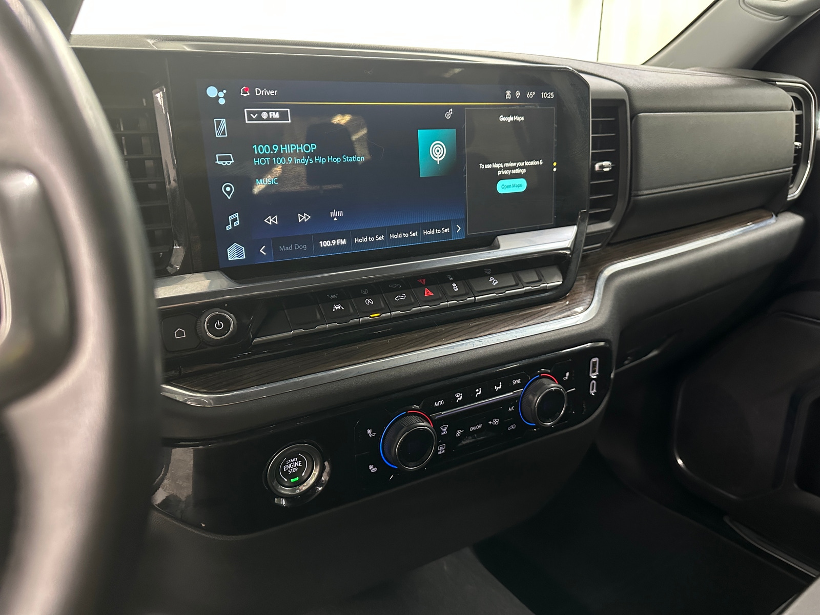 Thumbnail: 2024 Chevrolet Silverado 1500 - 4