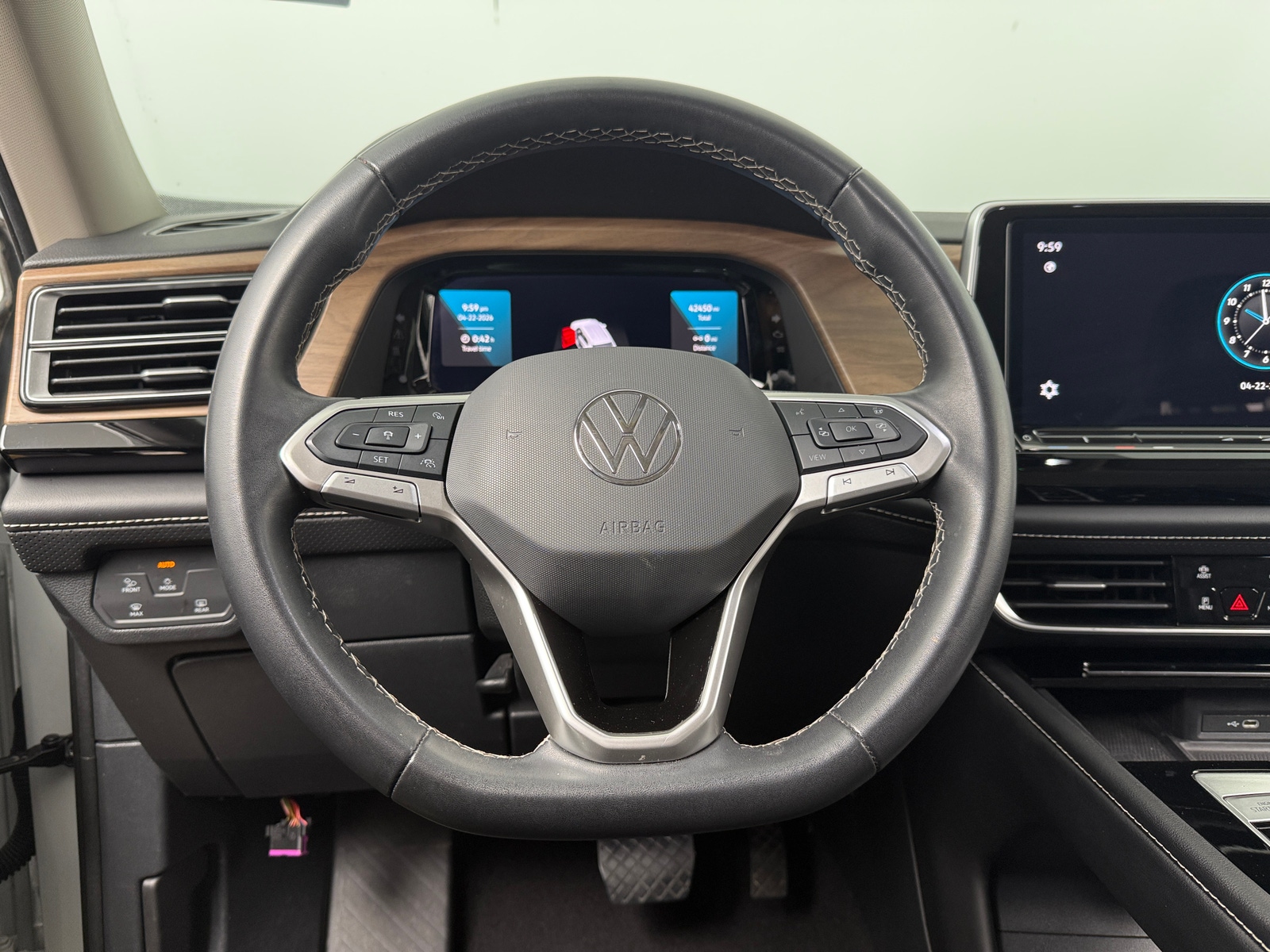 Thumbnail: 2024 Volkswagen Atlas - 4