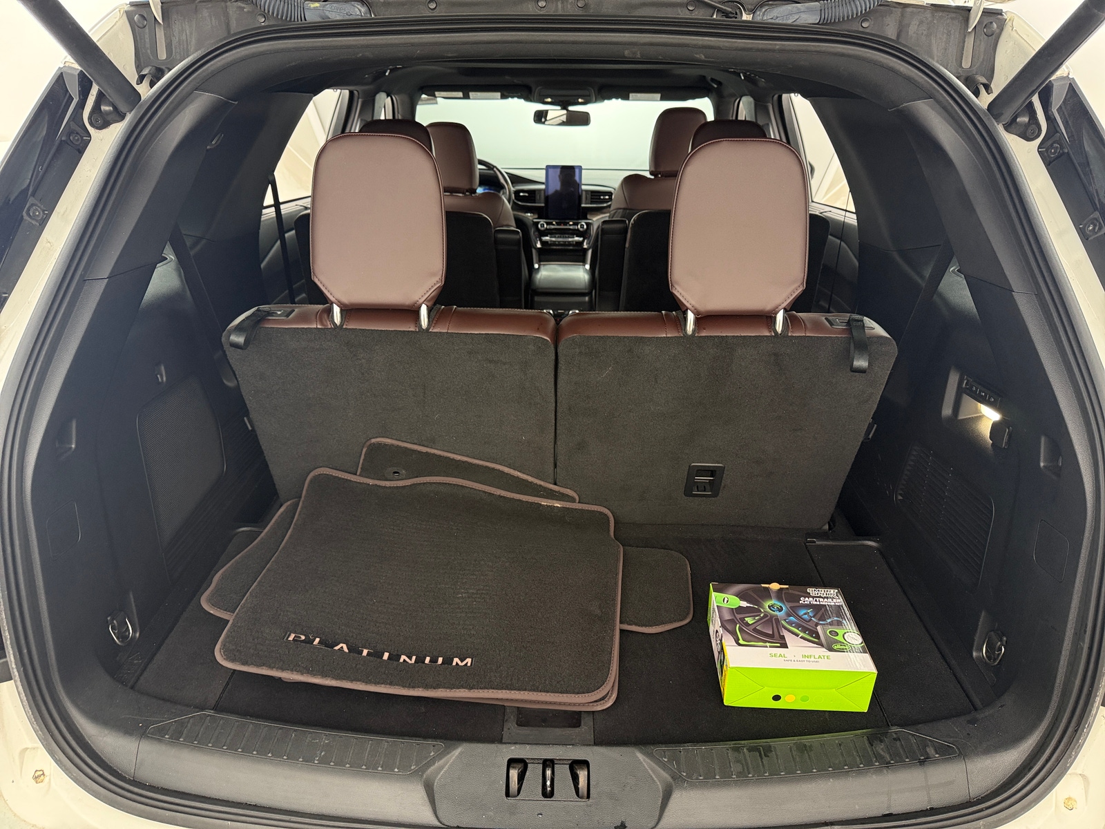 Thumbnail: 2022 Ford Explorer - 6