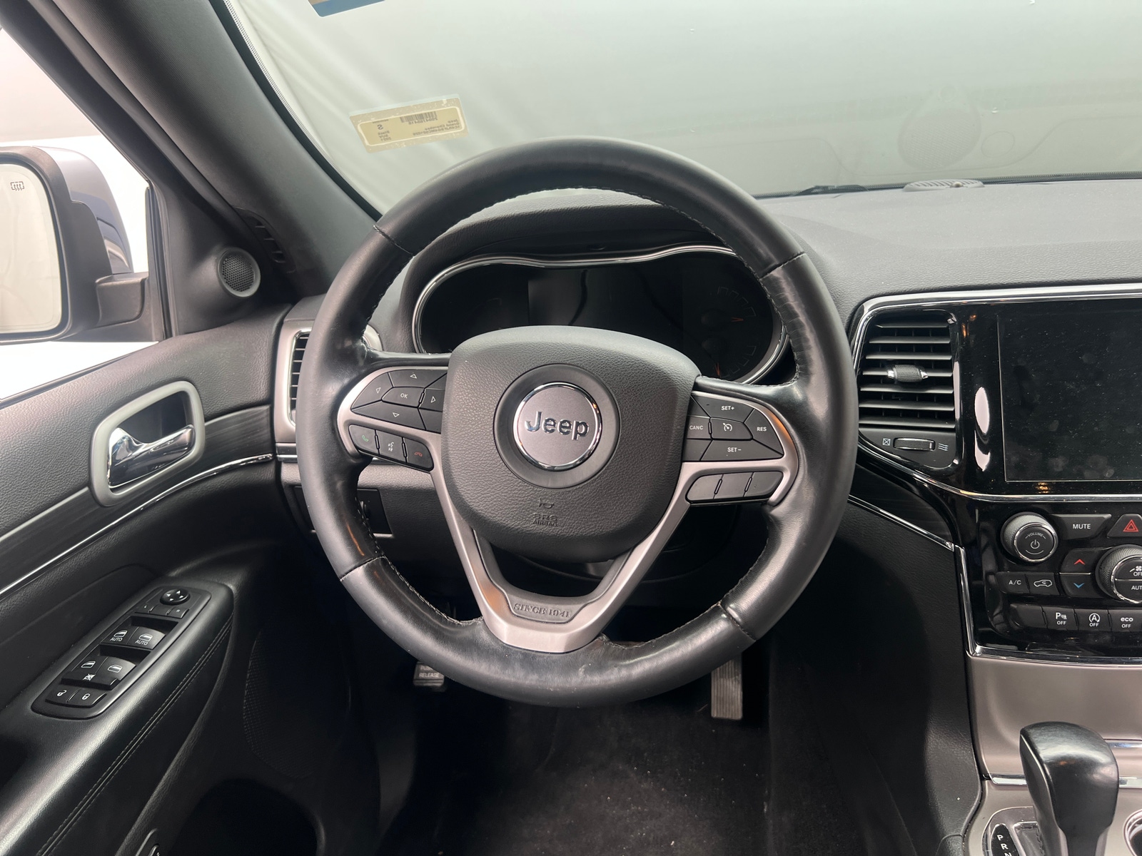 Thumbnail: 2021 Jeep Grand Cherokee - 4