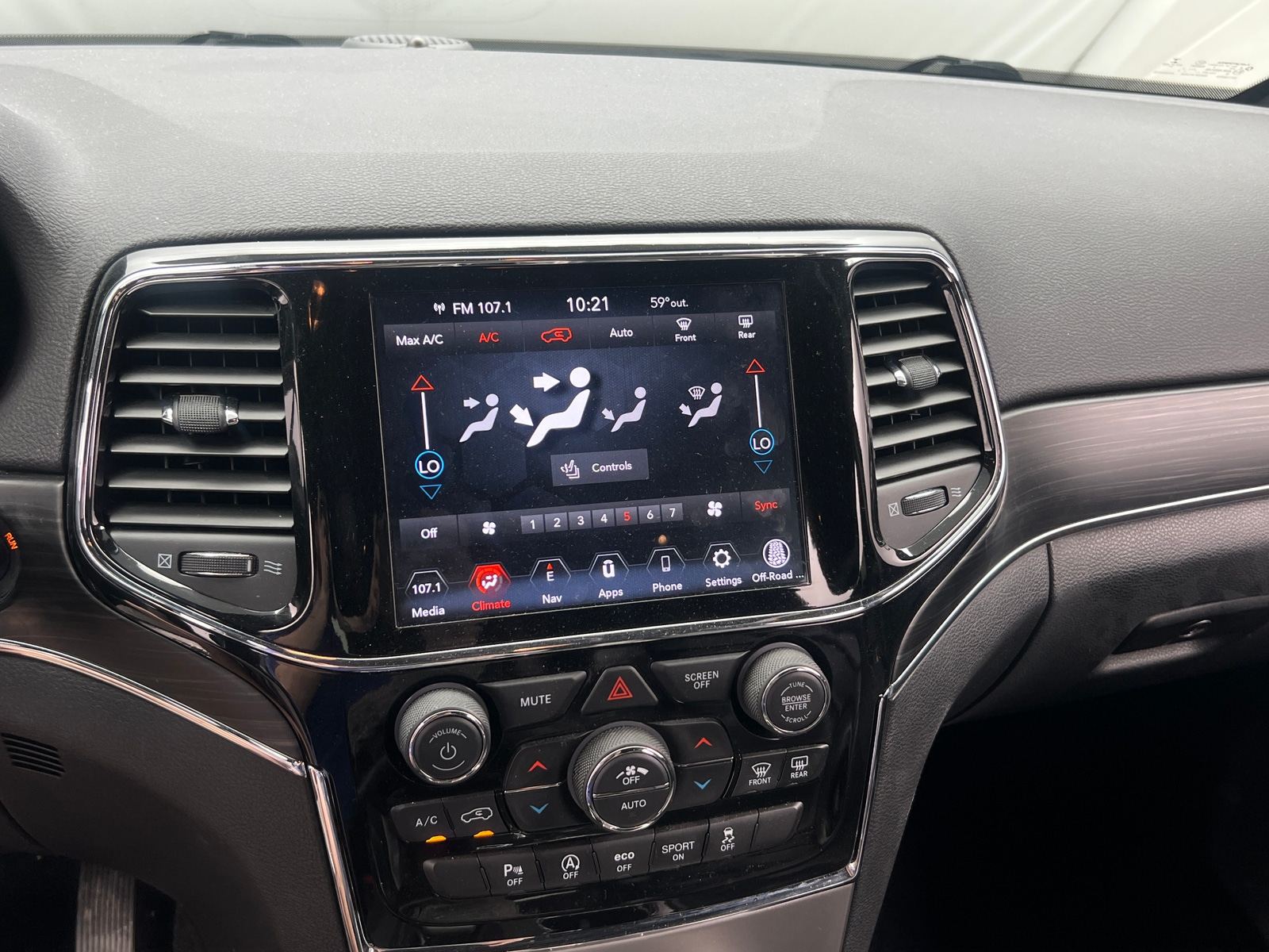 Thumbnail: 2021 Jeep Grand Cherokee - 3