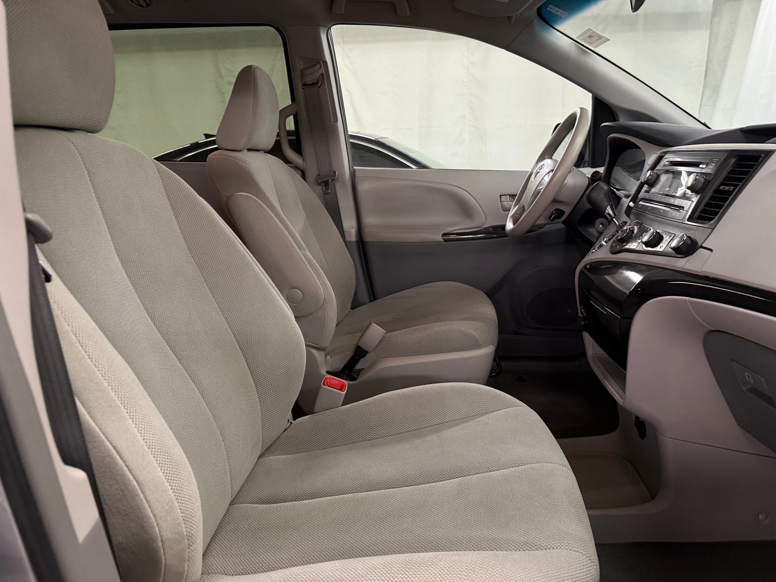 Thumbnail: 2014 Toyota Sienna - 2