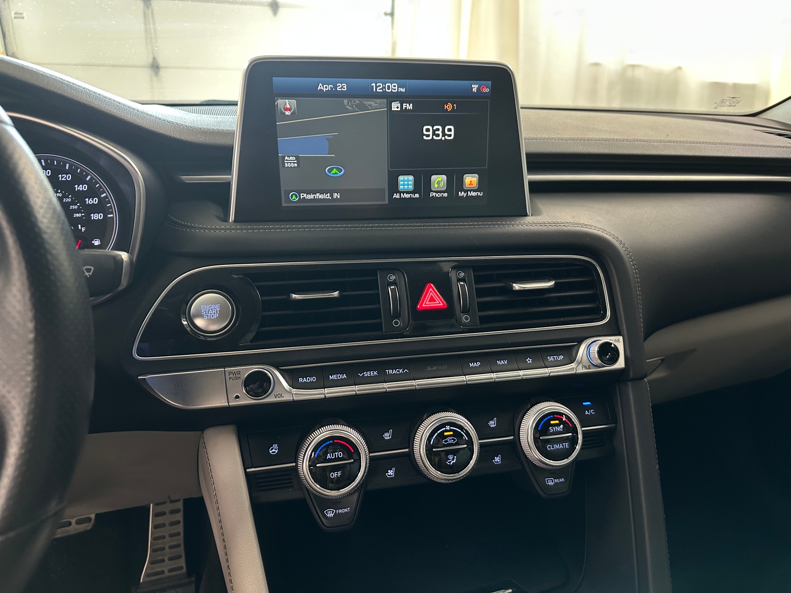 Thumbnail: 2019 Genesis G70 - 3