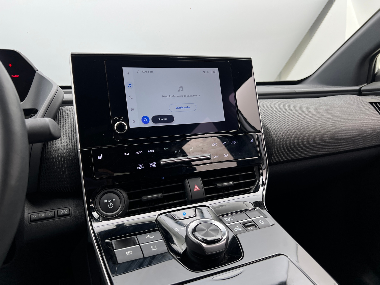 Thumbnail: 2025 Subaru Solterra - 4