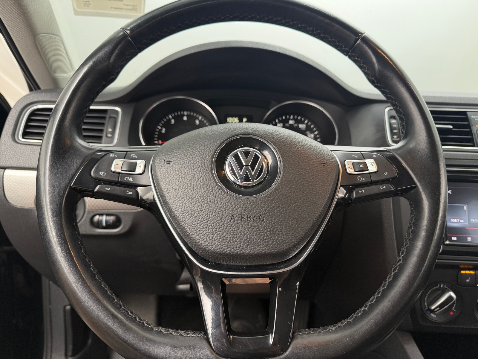 Thumbnail: 2016 Volkswagen Jetta - 5