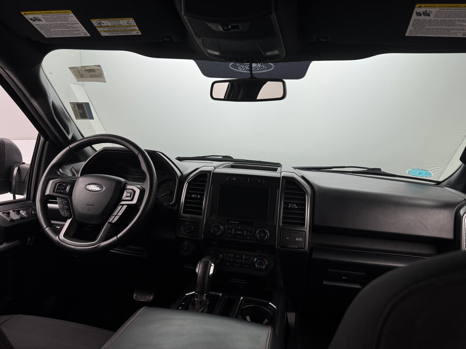 Thumbnail: 2018 Ford Econoline - 3