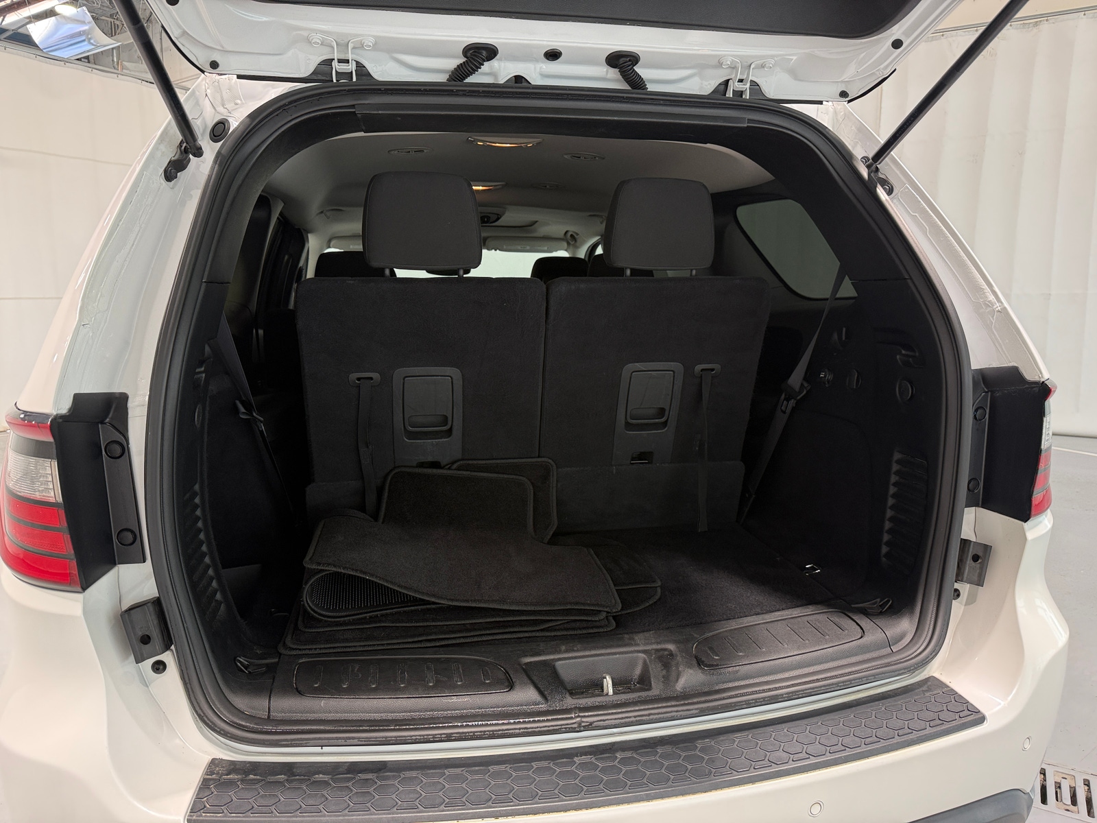 Thumbnail: 2017 Dodge Durango - 7