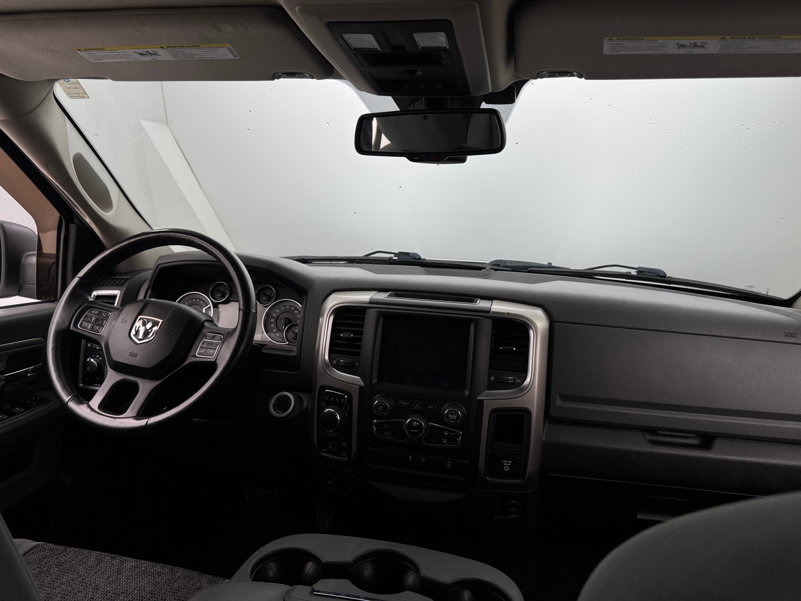 Thumbnail: 2019 RAM 1500 Classic - 3
