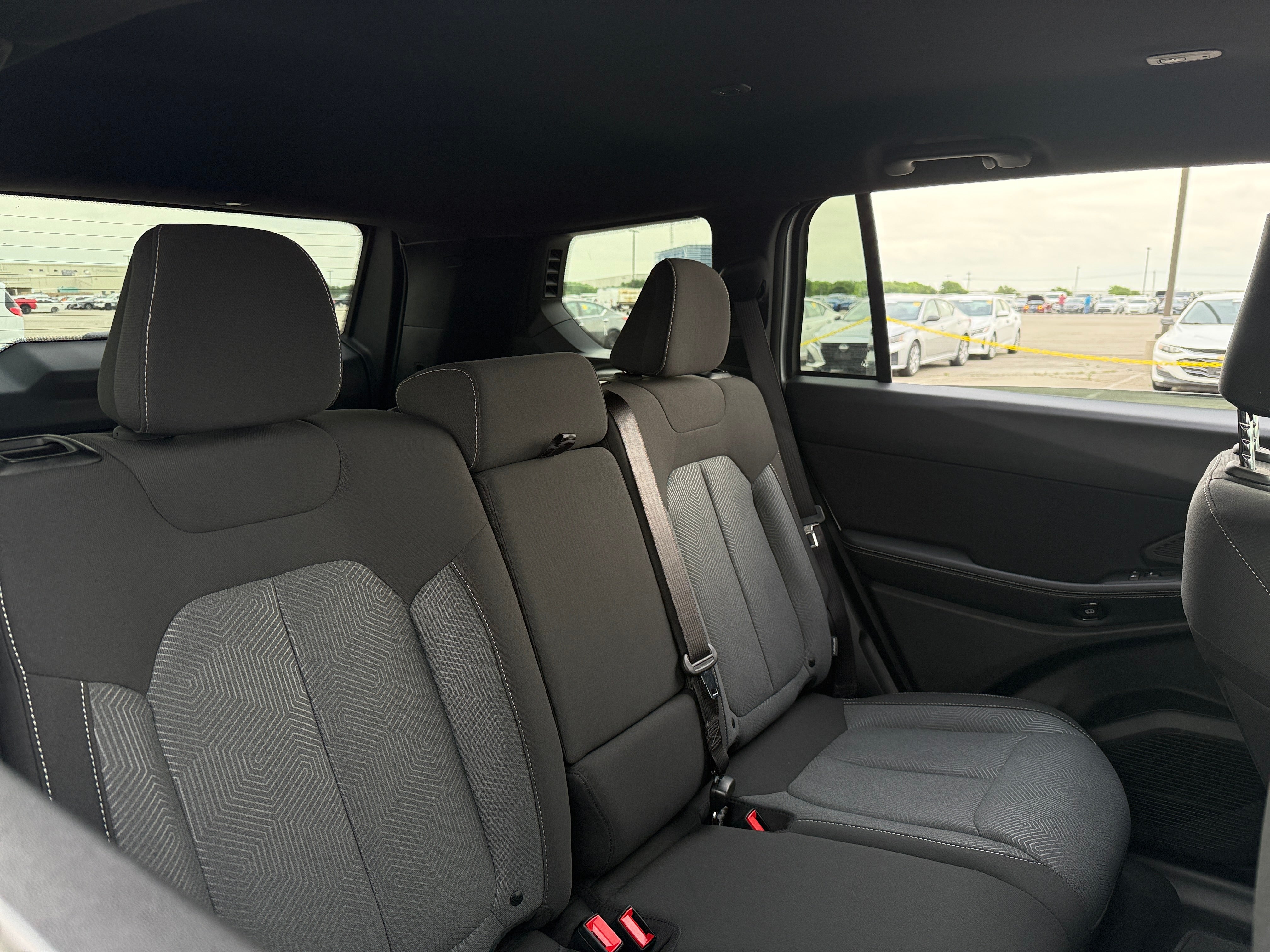 2026 Jeep Cherokee Laredo HEV 4X4's photo