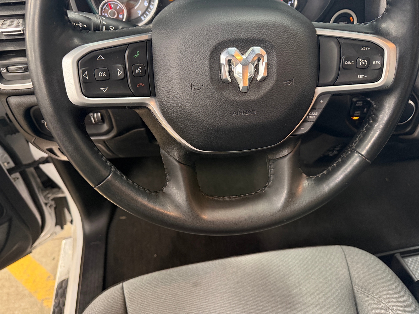 Thumbnail: 2023 RAM 1500 - 5