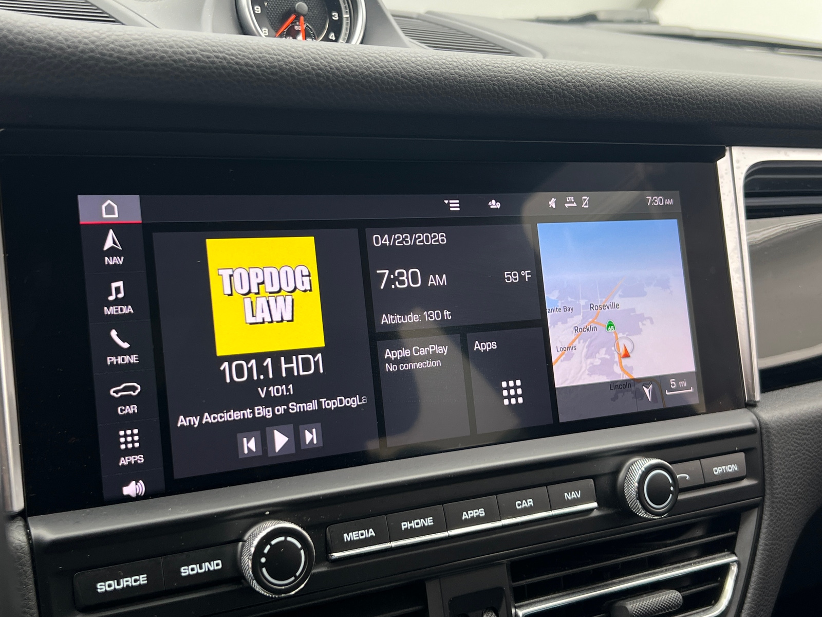 Thumbnail: 2020 Porsche Macan - 3