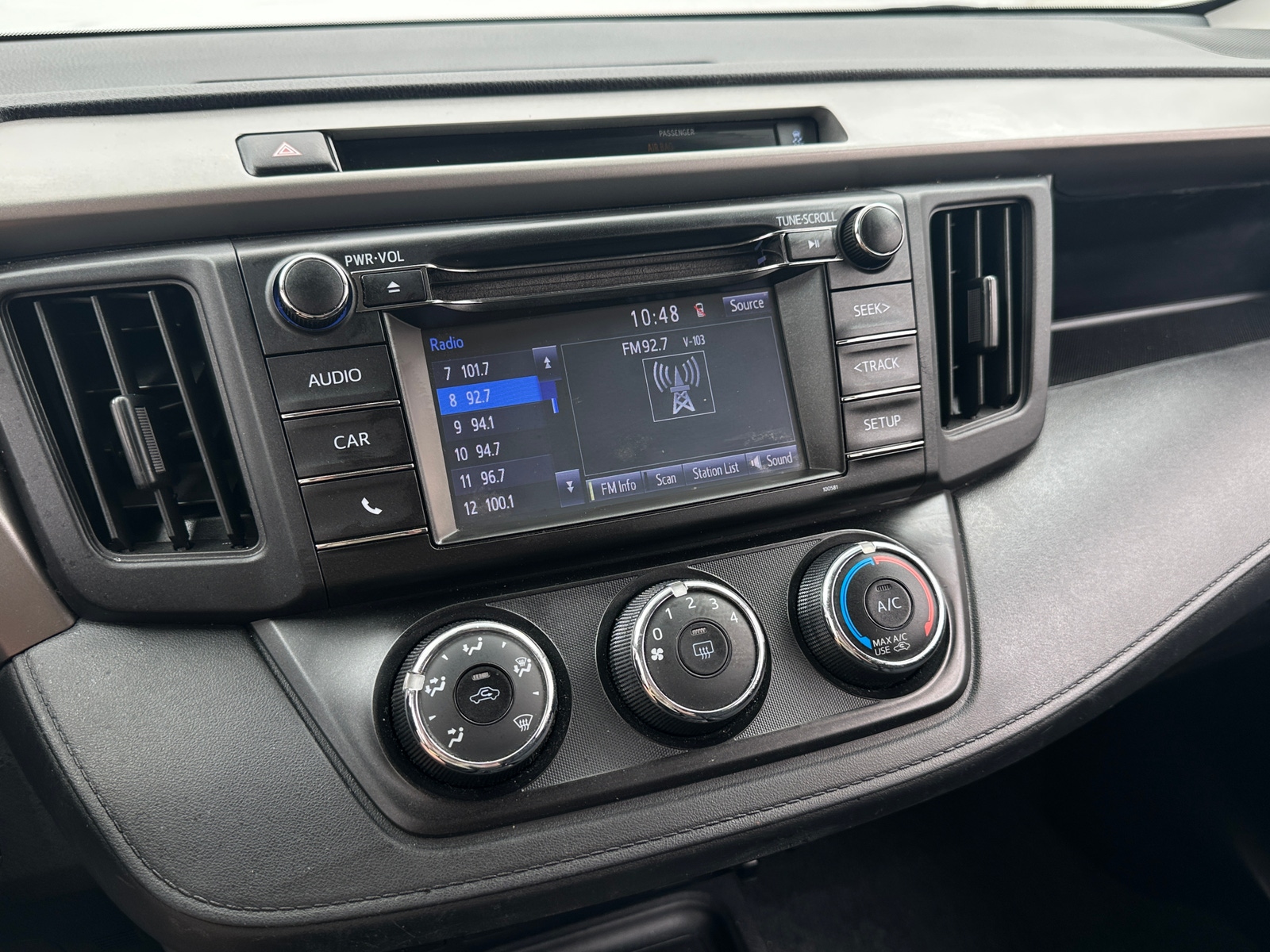 Thumbnail: 2016 Toyota RAV4 - 4