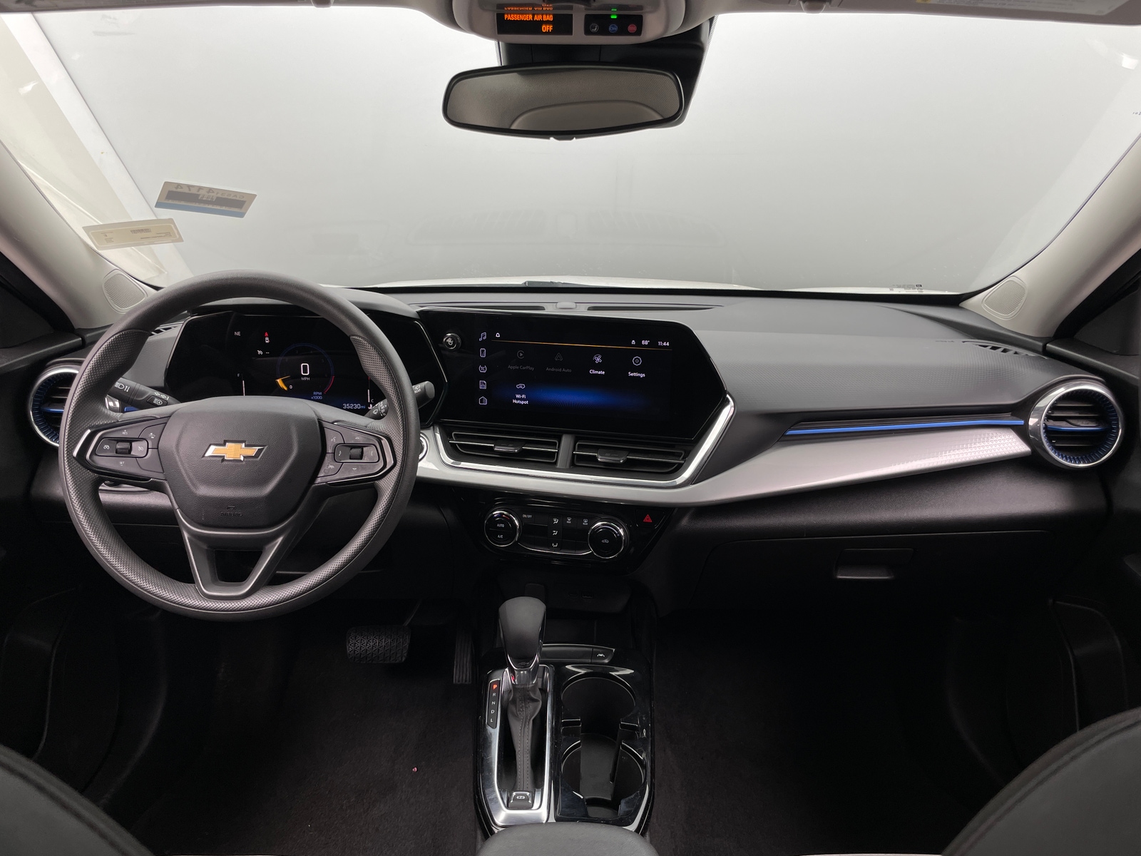 Thumbnail: 2025 Chevrolet Trax - 3