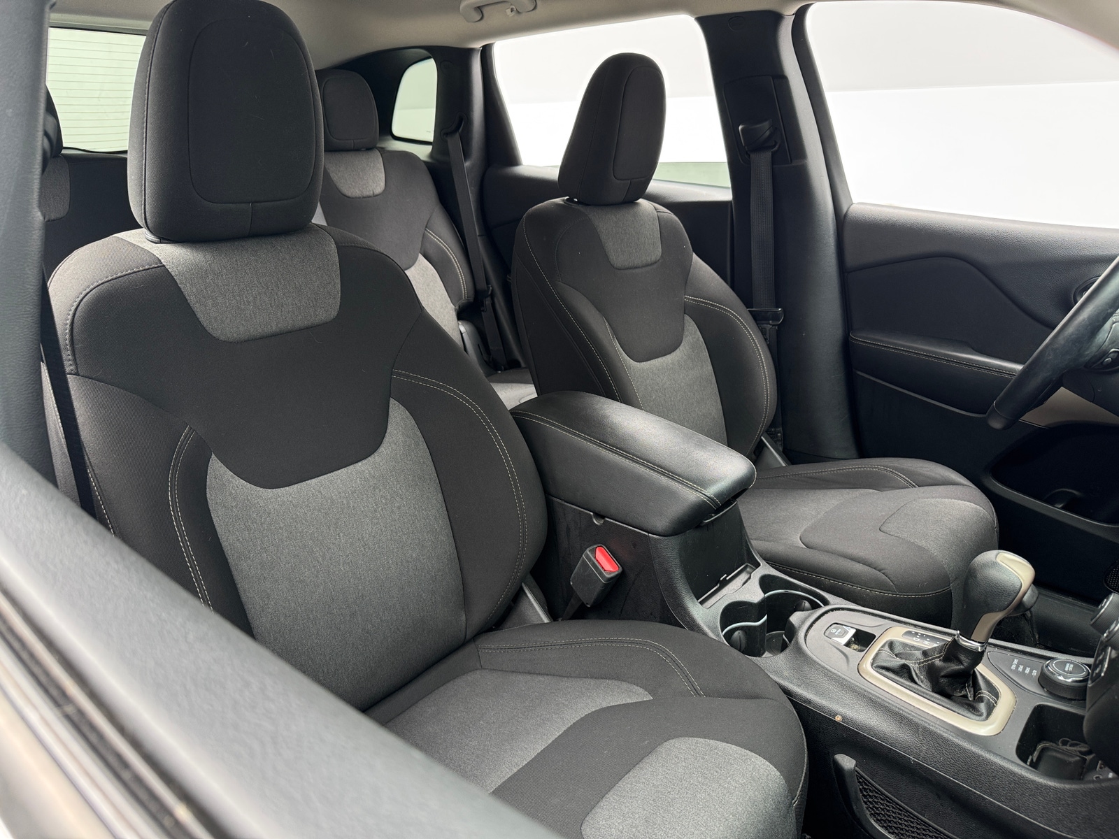 Thumbnail: 2018 Jeep Cherokee - 2