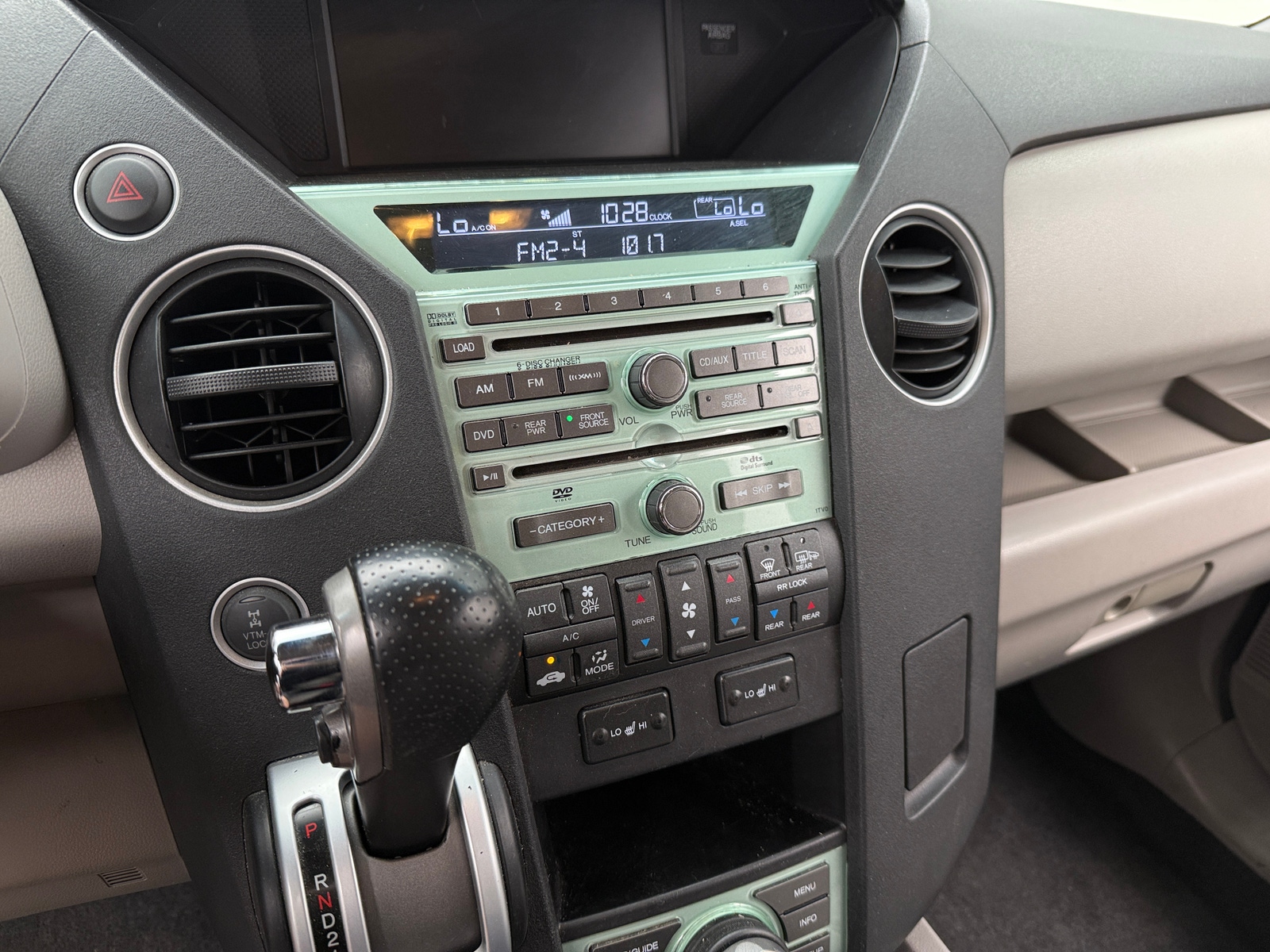 Thumbnail: 2011 Honda Pilot - 3