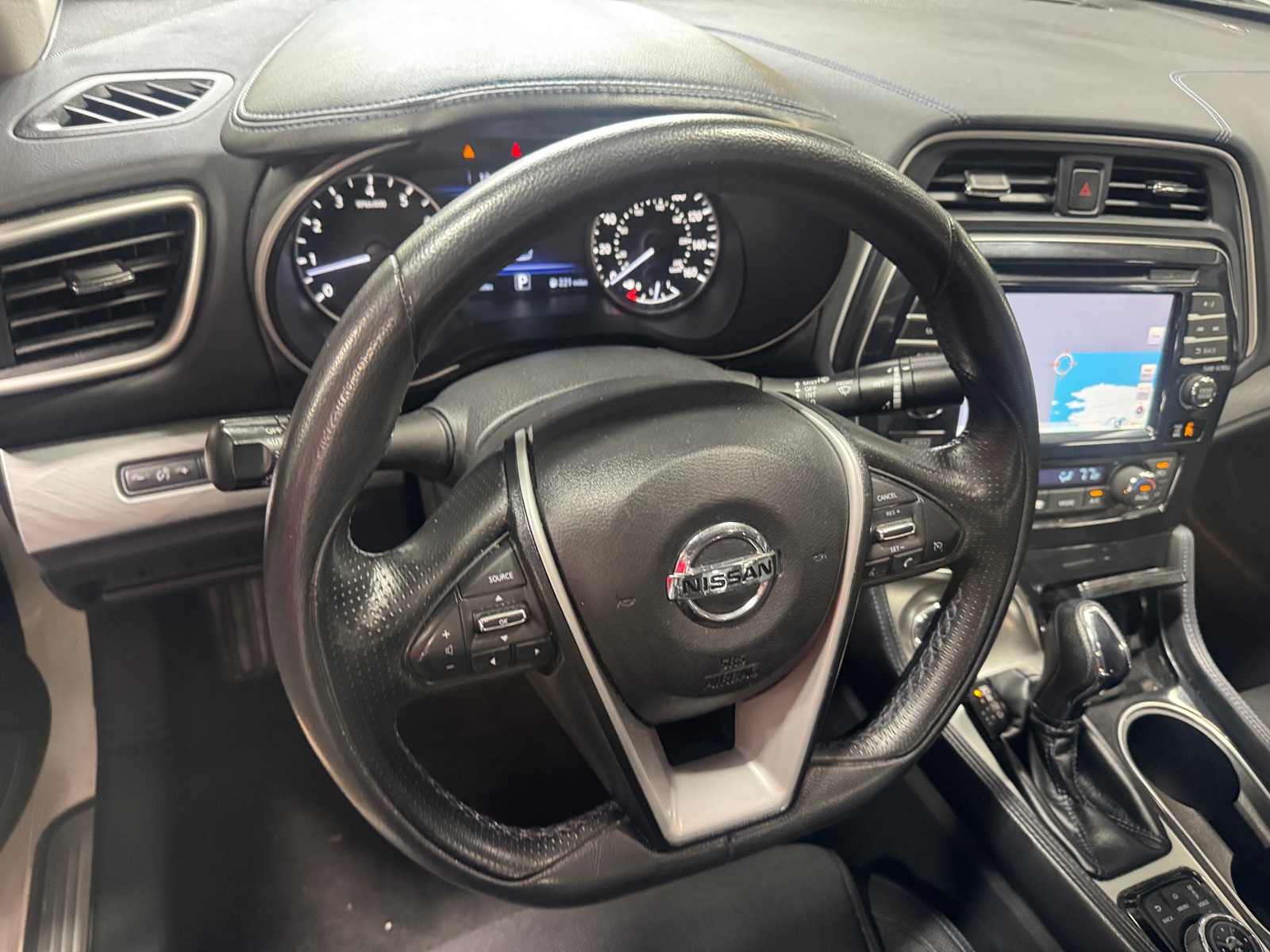 Thumbnail: 2017 Nissan Maxima - 5