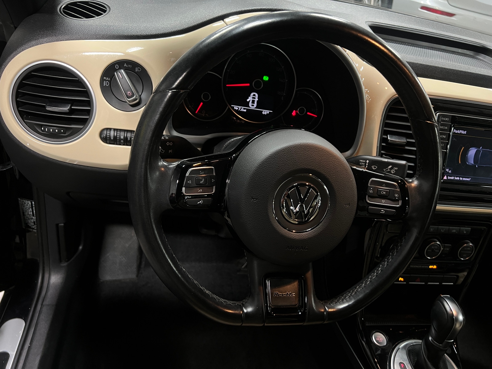 Thumbnail: 2019 Volkswagen Beetle - 4