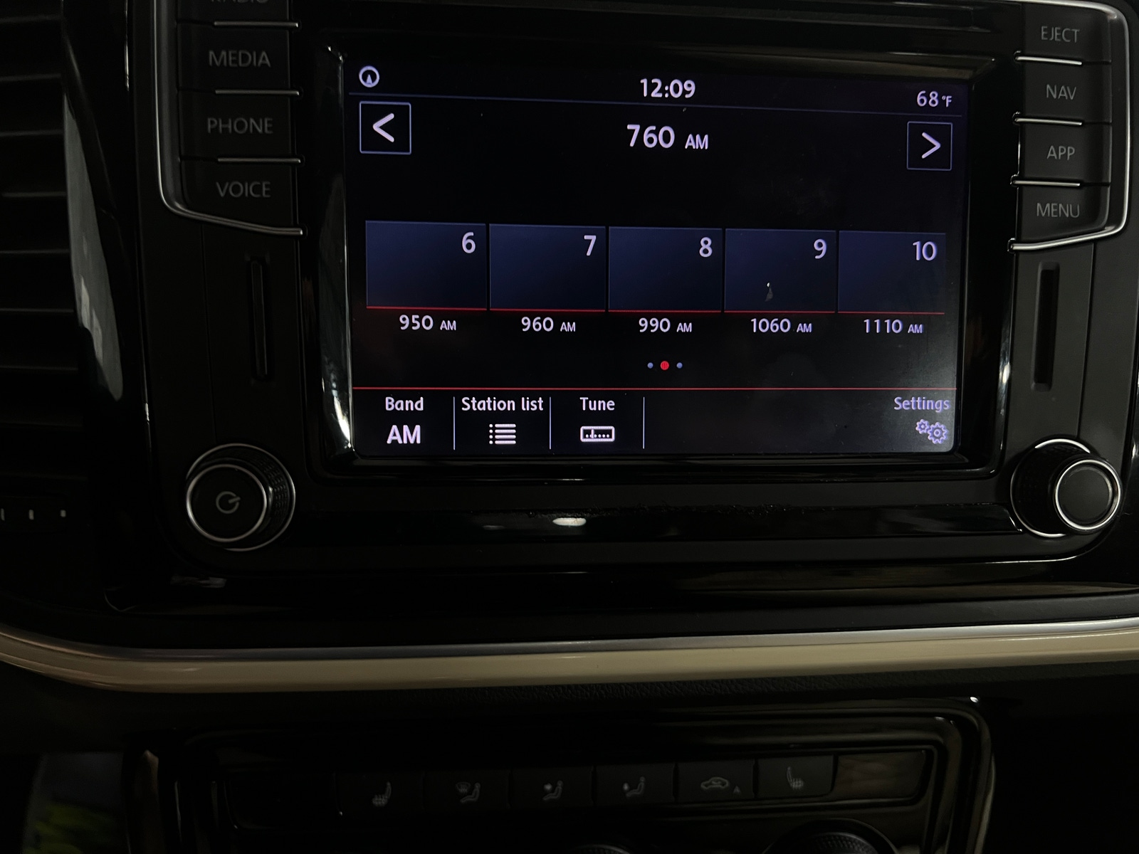 Thumbnail: 2019 Volkswagen Beetle - 3