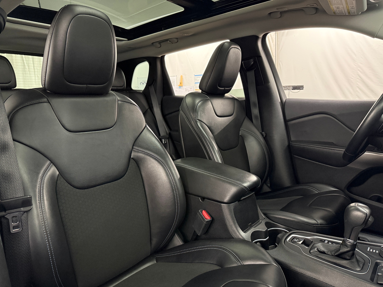 Thumbnail: 2019 Jeep Cherokee - 2