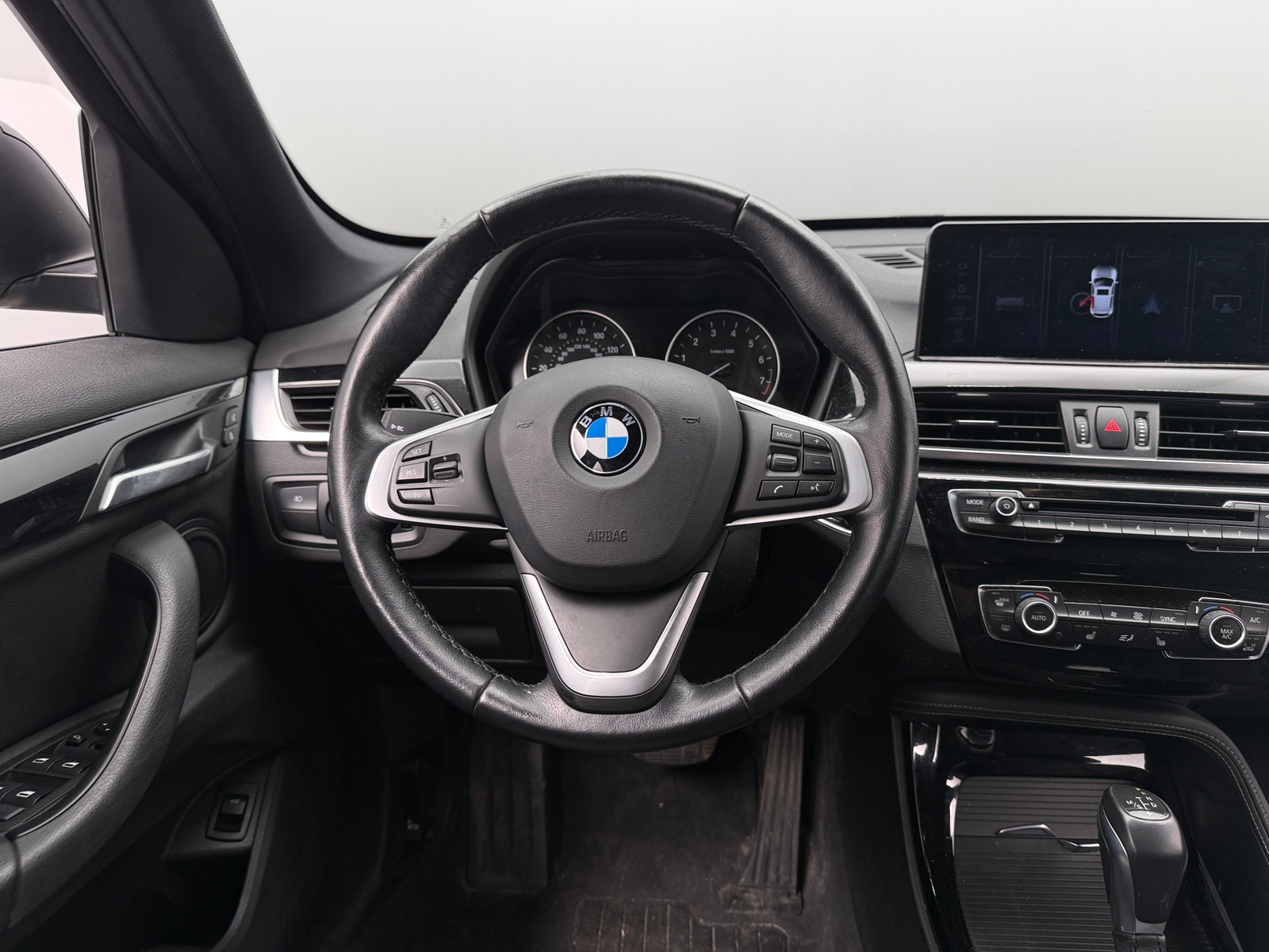 Thumbnail: 2016 BMW X1 - 4