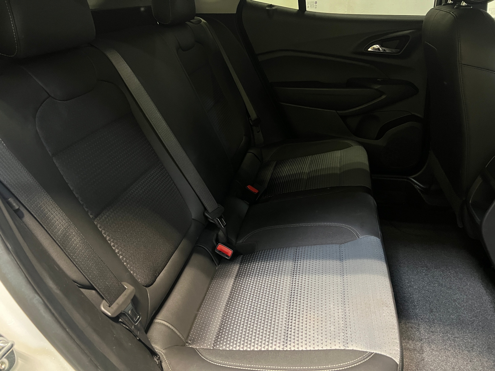 Thumbnail: 2025 Chevrolet Trax - 6