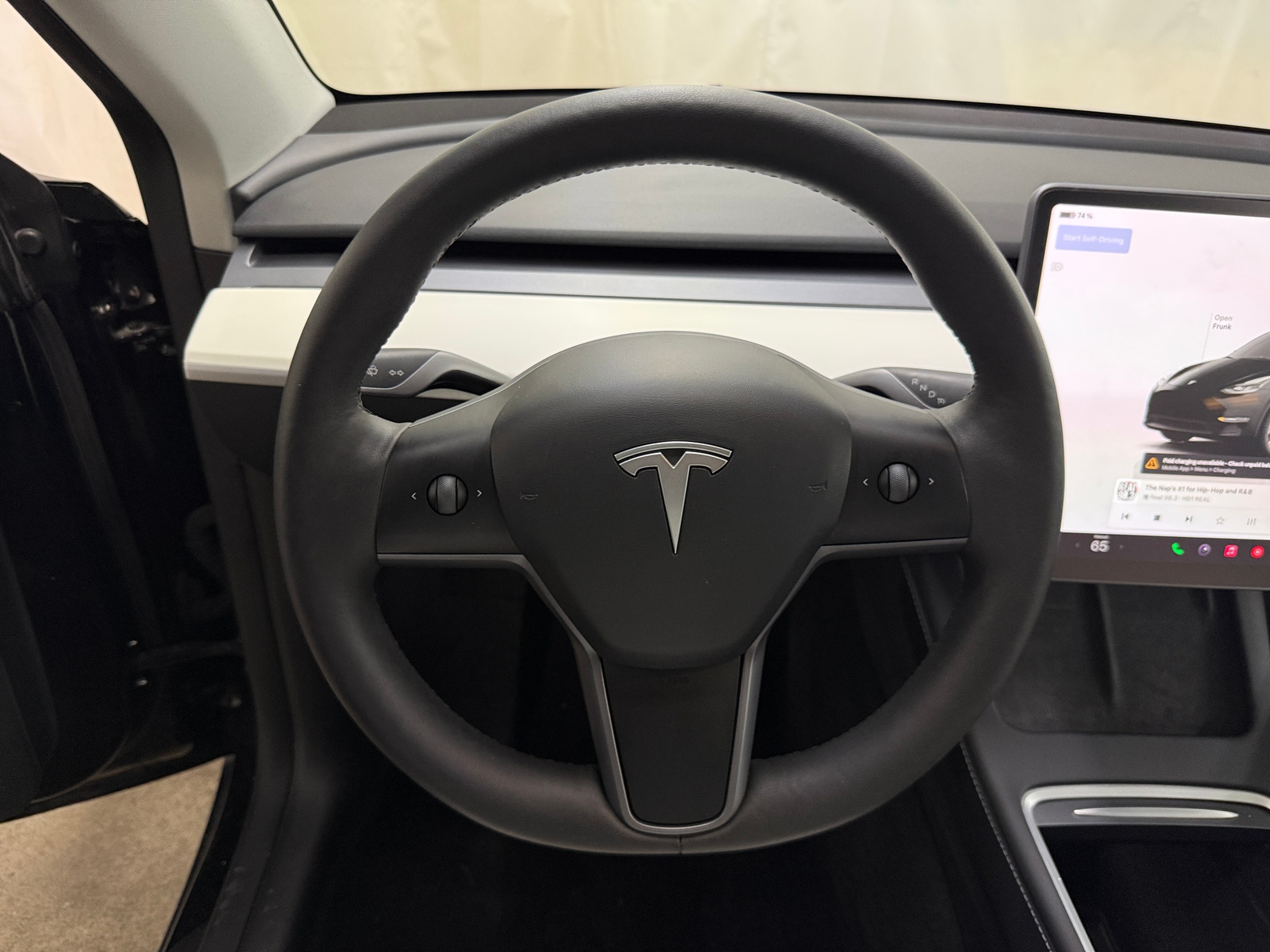 Thumbnail: 2023 Tesla Model Y - 4