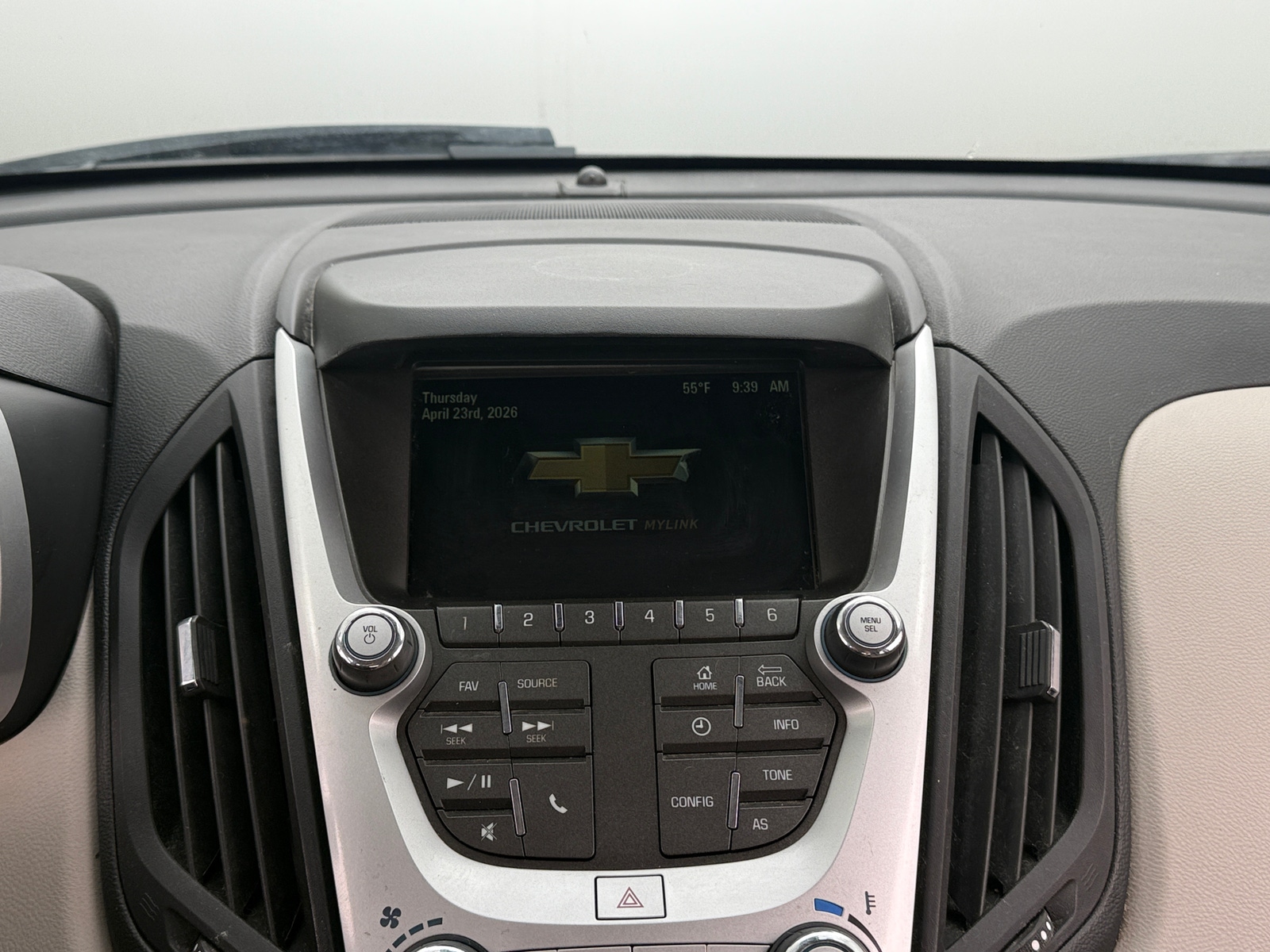 Thumbnail: 2017 Chevrolet Equinox - 4