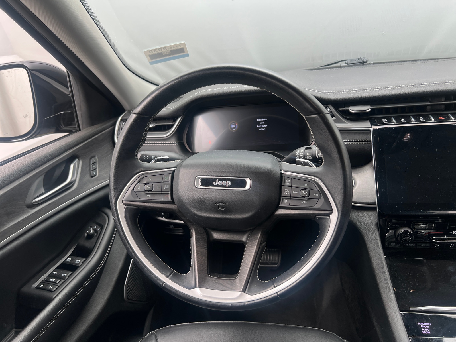 Thumbnail: 2022 Jeep Grand Cherokee L - 4