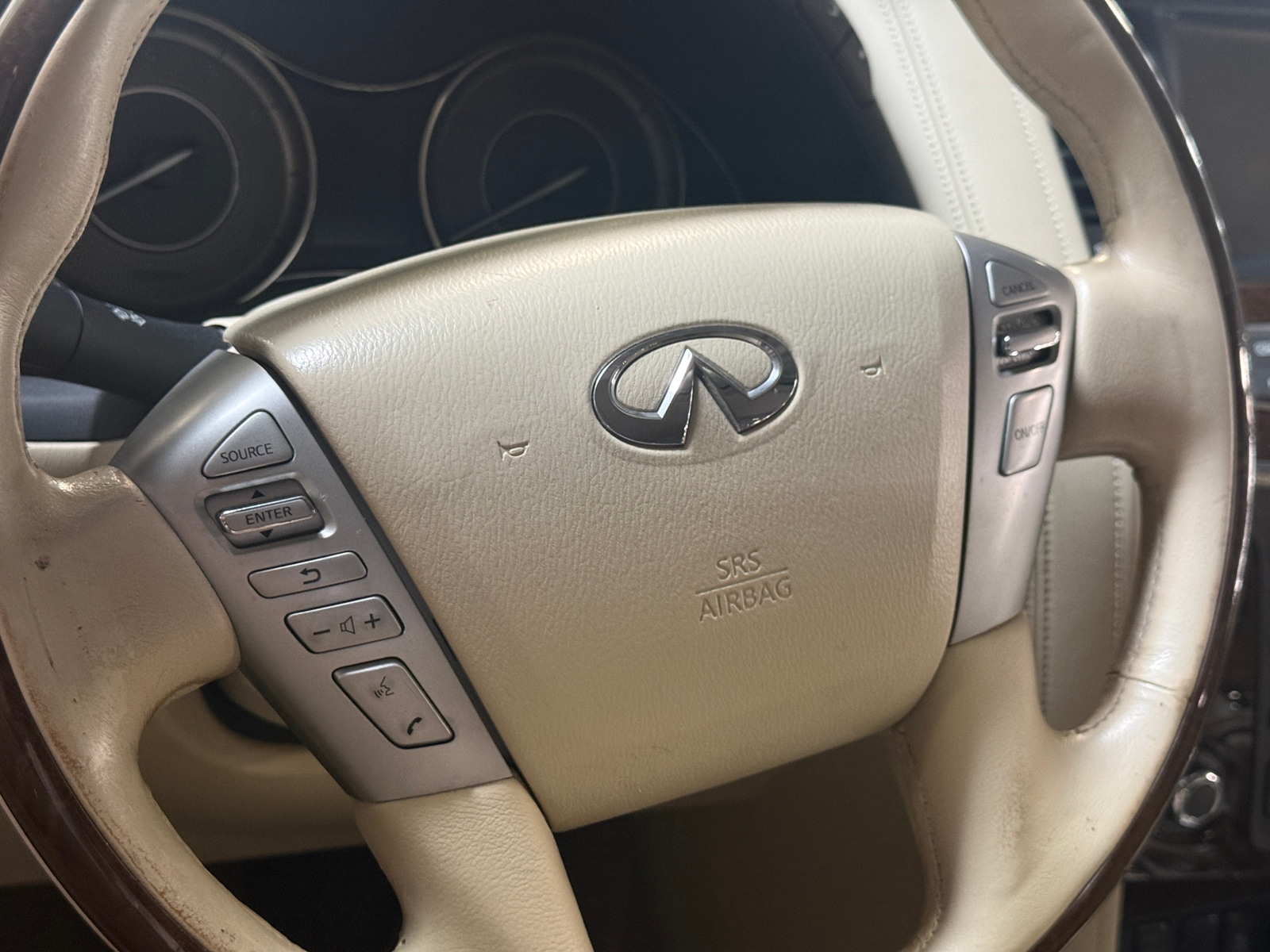 Thumbnail: 2016 INFINITI QX80 - 4