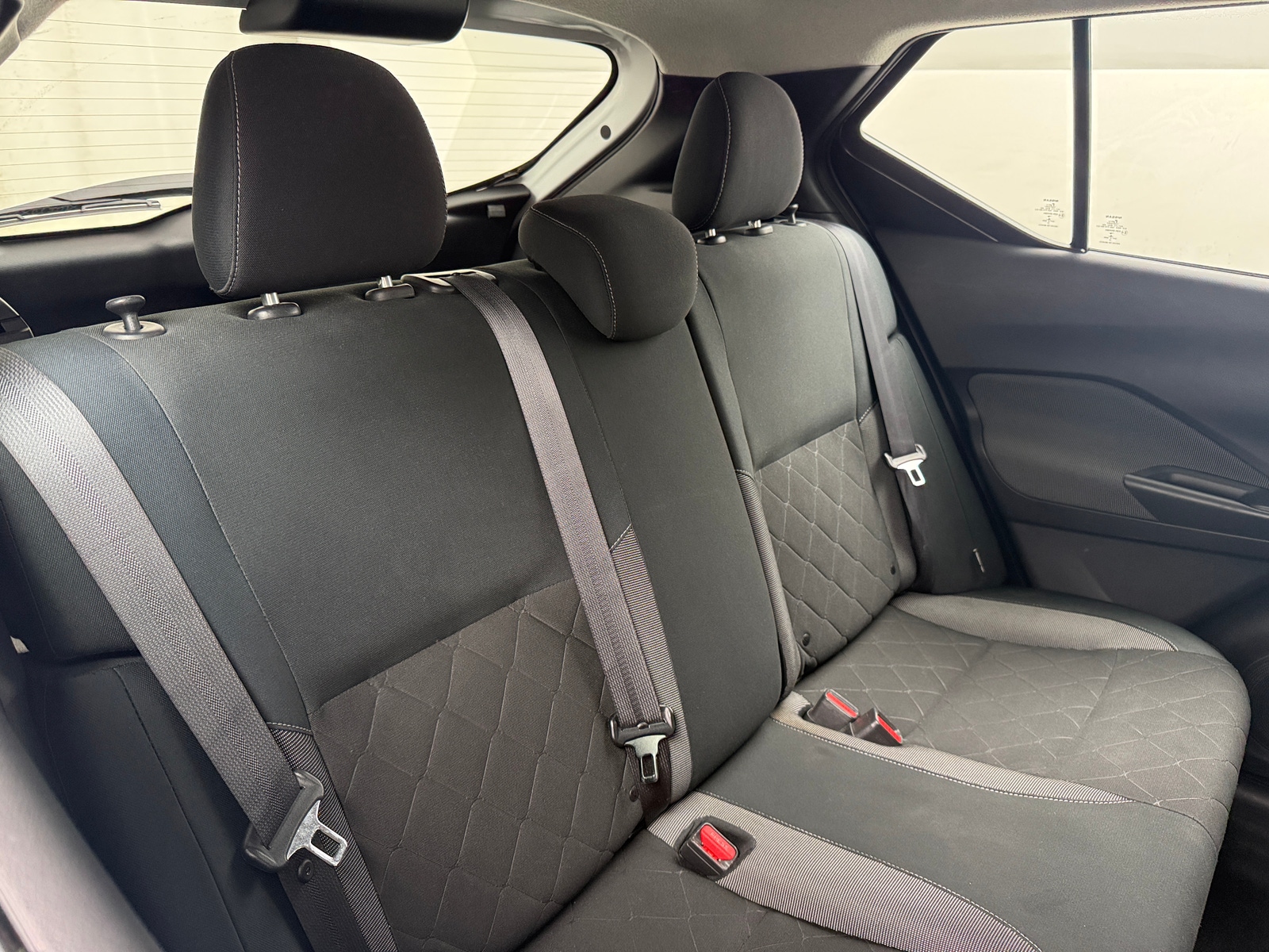 Thumbnail: 2020 Nissan Kicks - 6