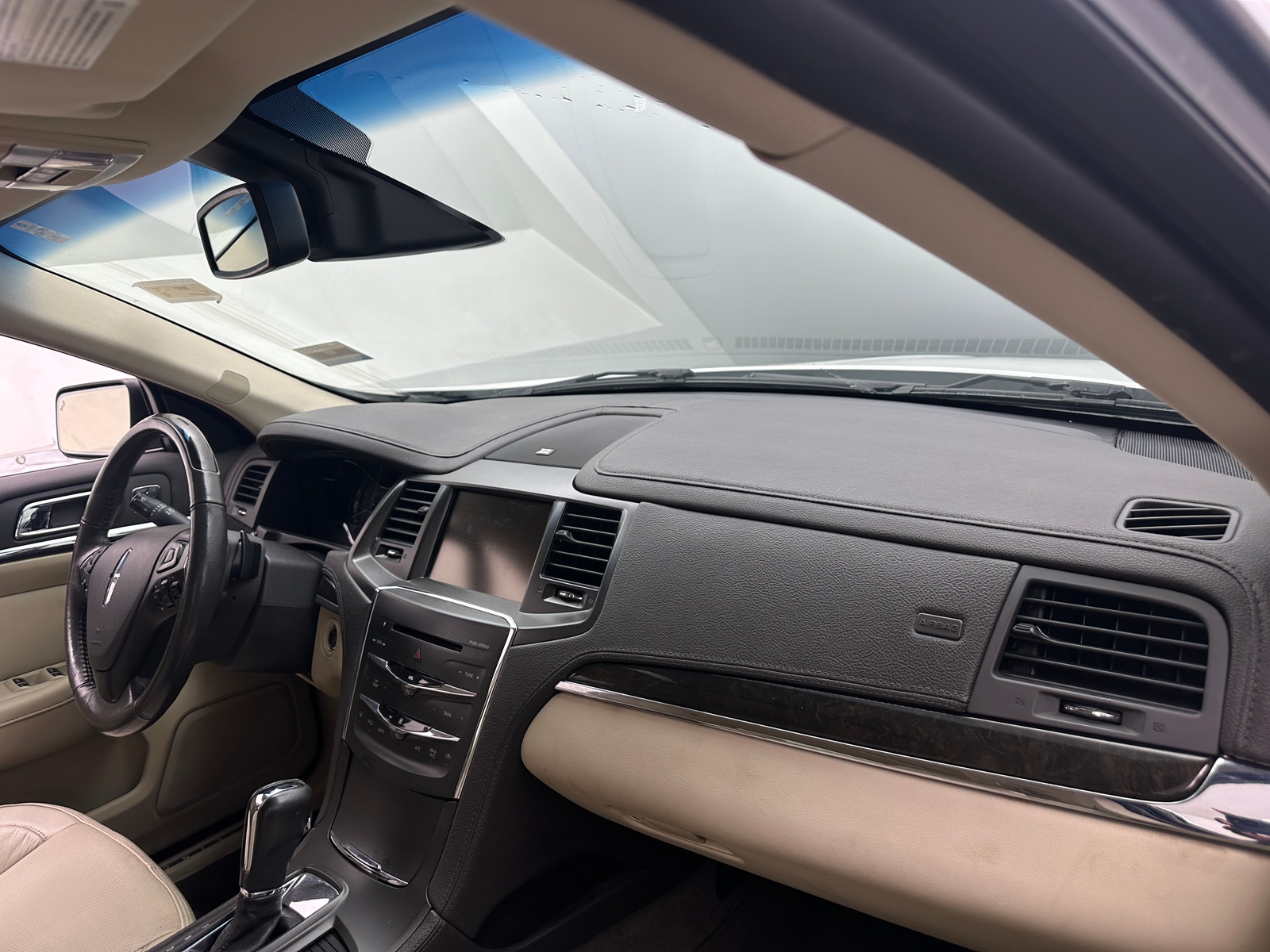 Thumbnail: 2013 Lincoln MKS - 2