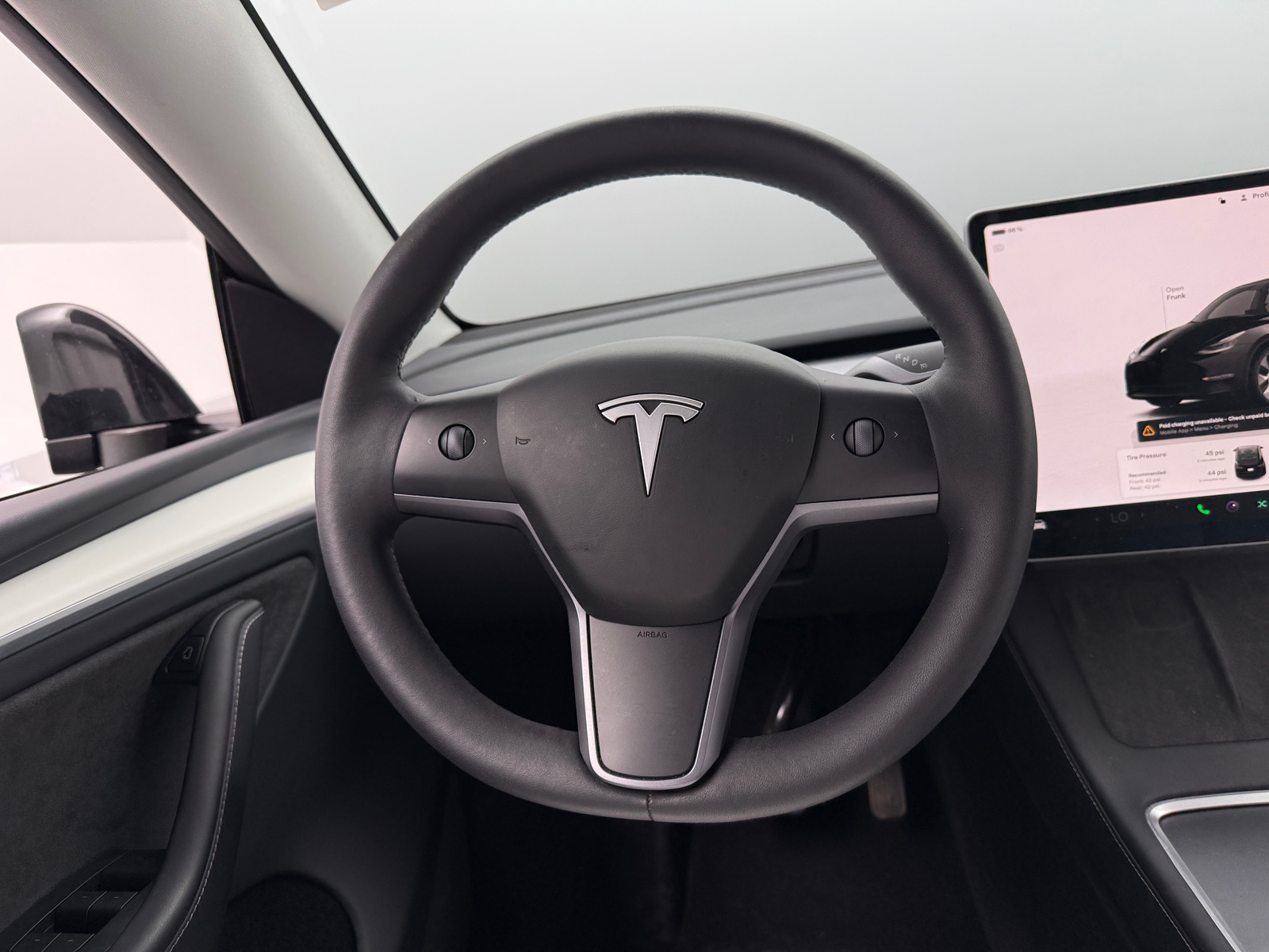 Thumbnail: 2023 Tesla Model Y - 4