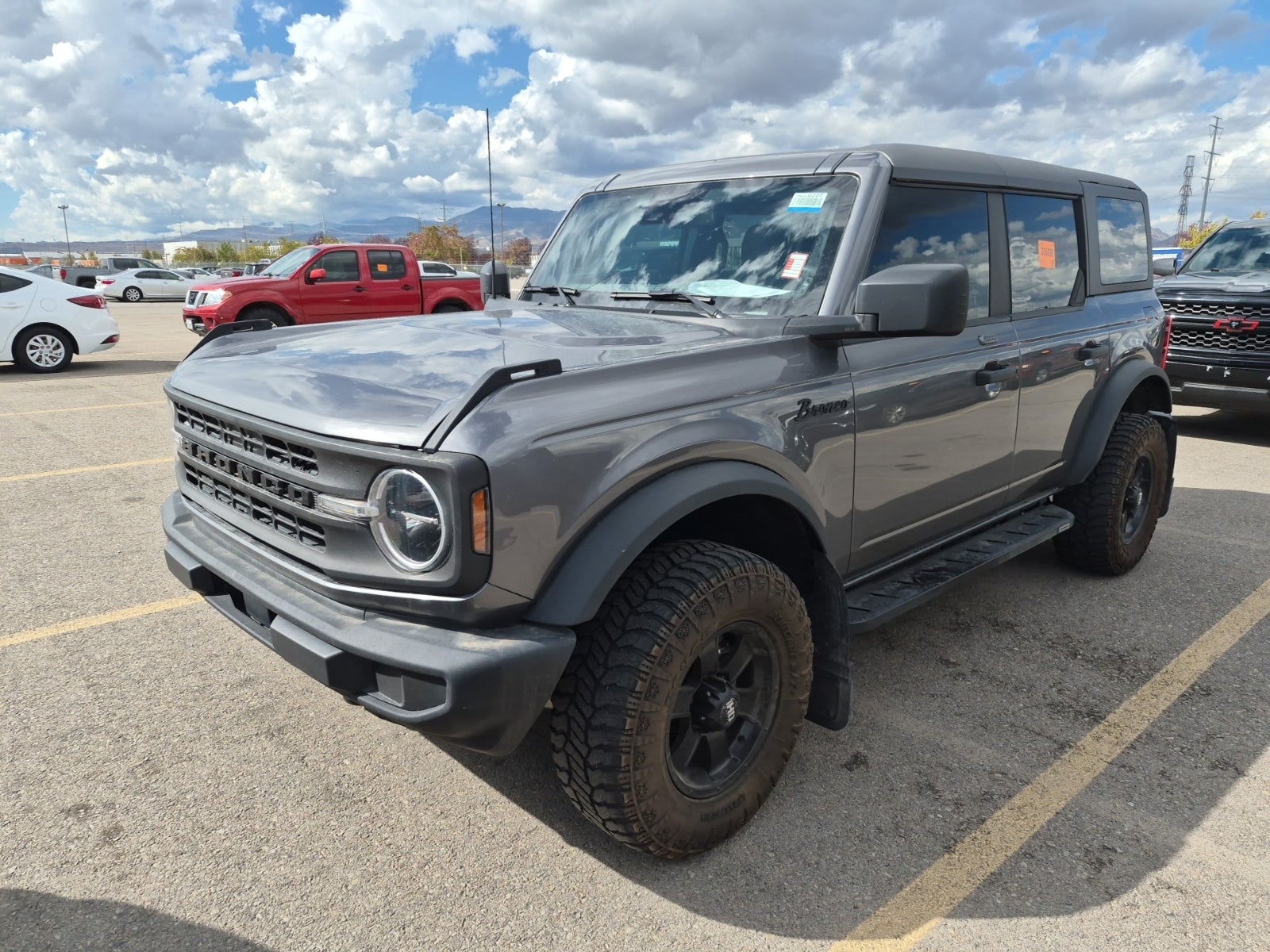 2023 Ford Bronco Base