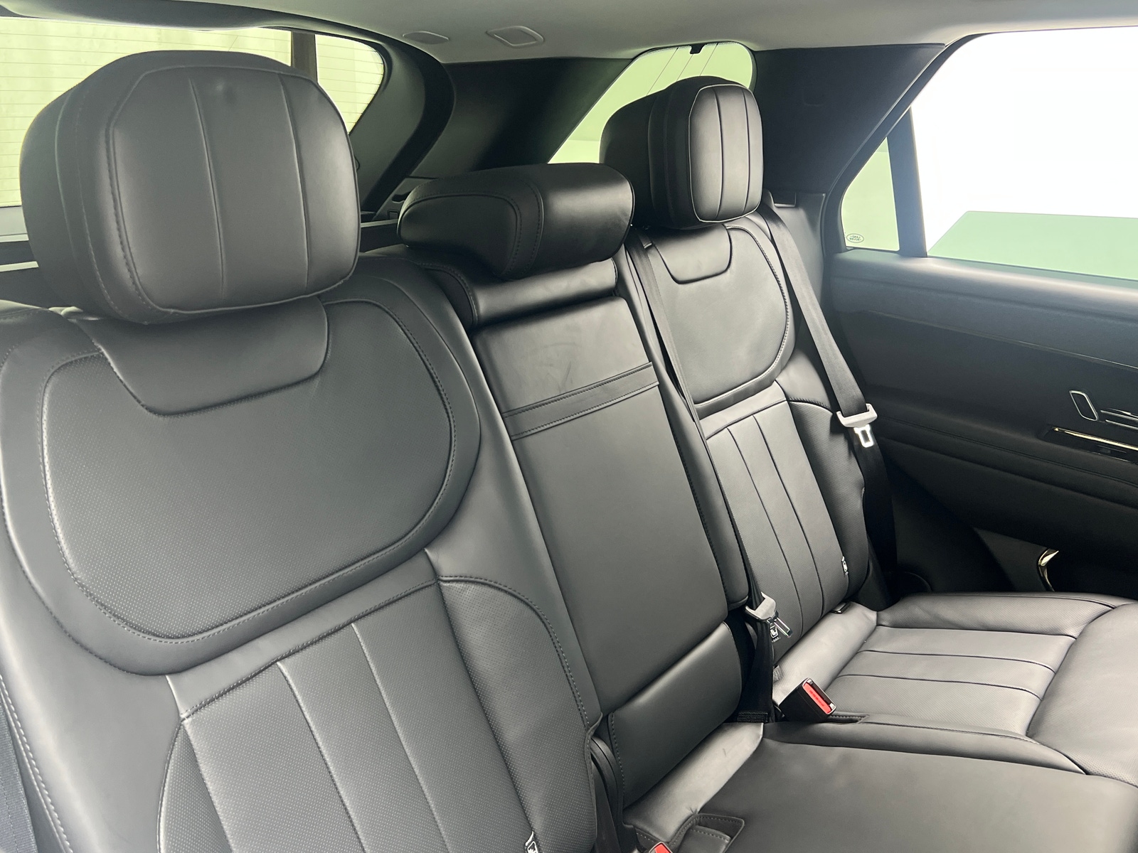 Thumbnail: 2024 Land Rover Range Rover Sport - 5