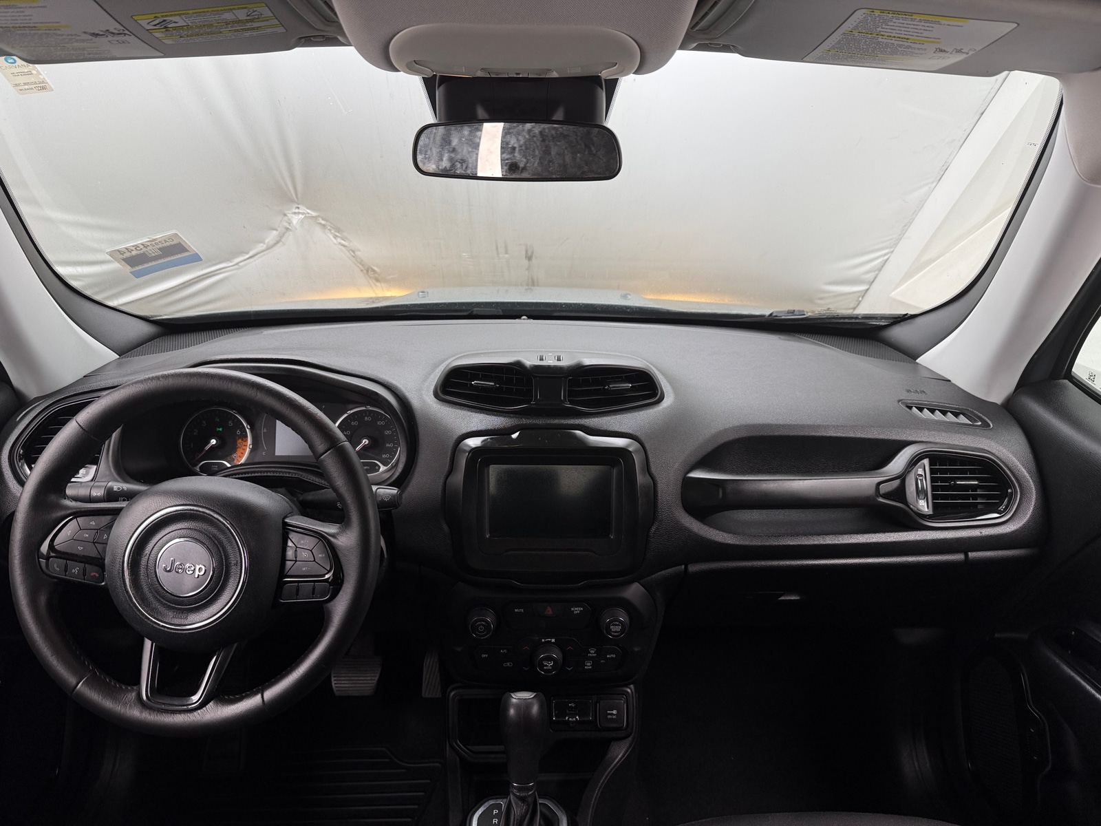 Thumbnail: 2018 Jeep Renegade - 3