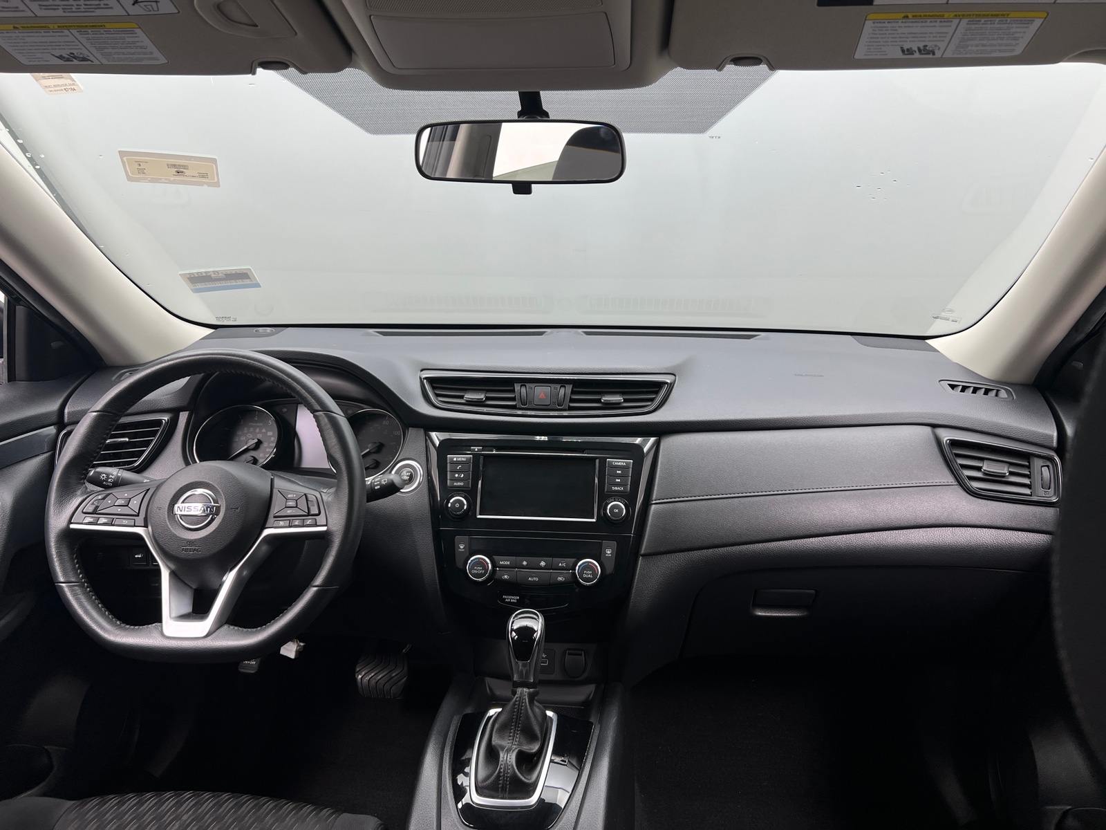 Thumbnail: 2018 Nissan Rogue - 3