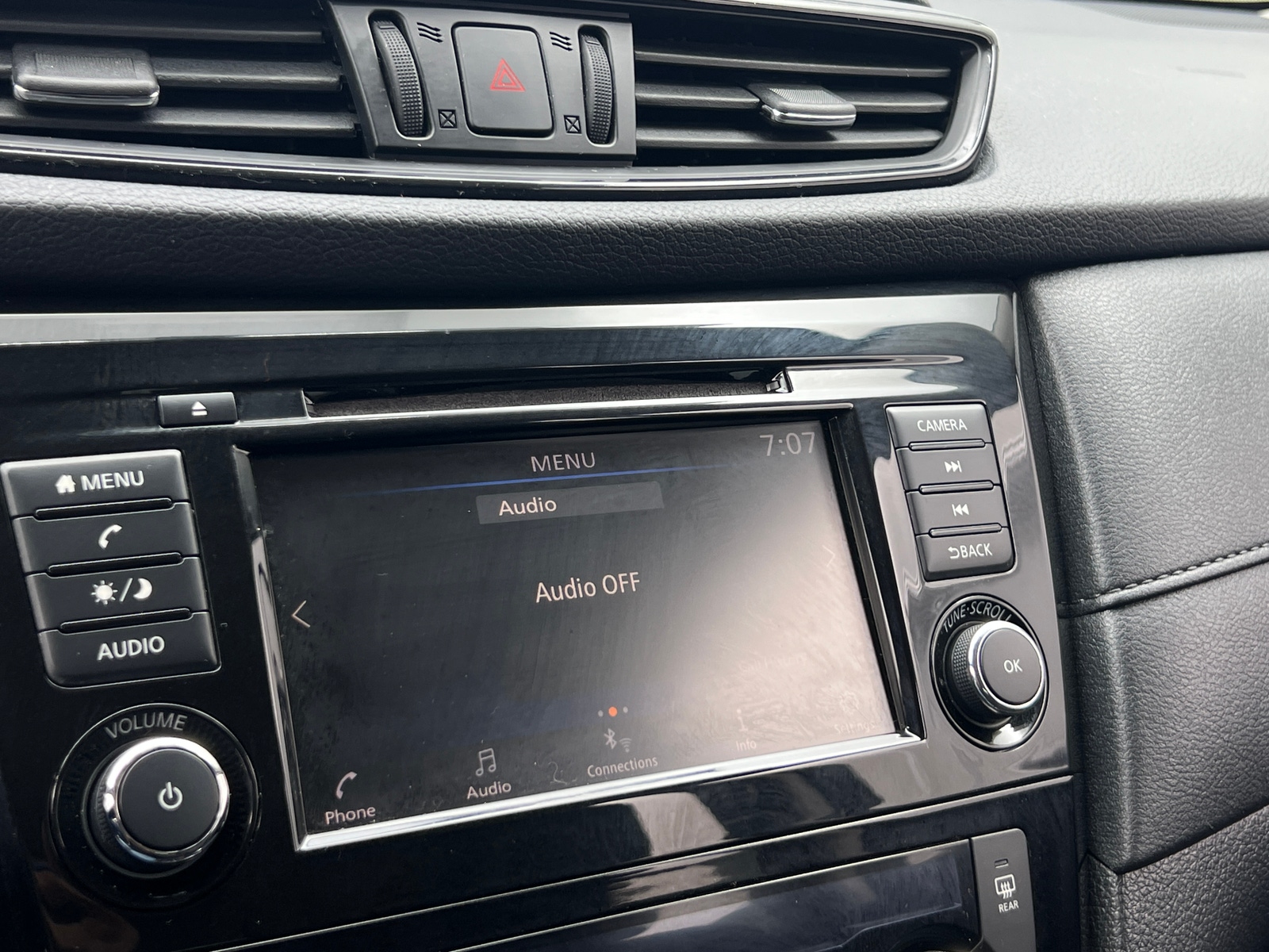 Thumbnail: 2018 Nissan Rogue - 4