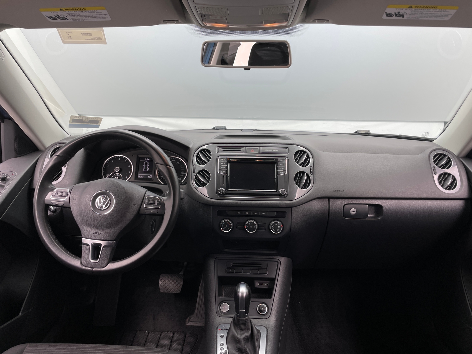 Thumbnail: 2018 Volkswagen Tiguan - 3