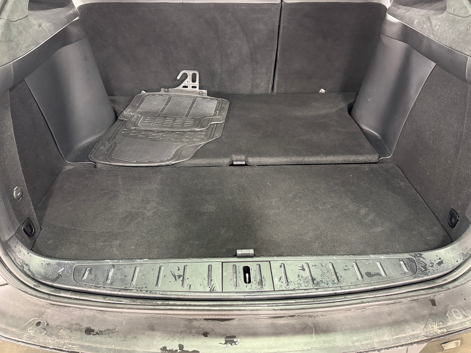 Thumbnail: 2020 Tesla Model X - 6