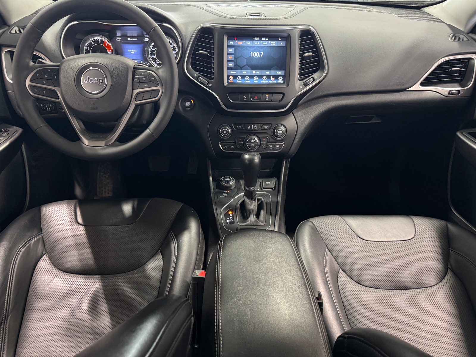 Thumbnail: 2022 Jeep Cherokee - 2