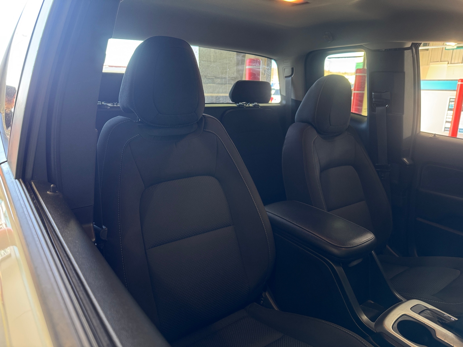 Thumbnail: 2022 Chevrolet Colorado - 2