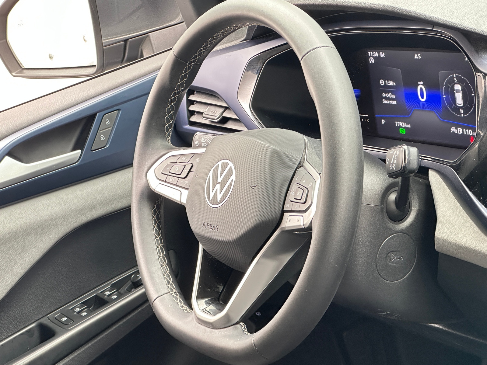 Thumbnail: 2022 Volkswagen Taos - 5