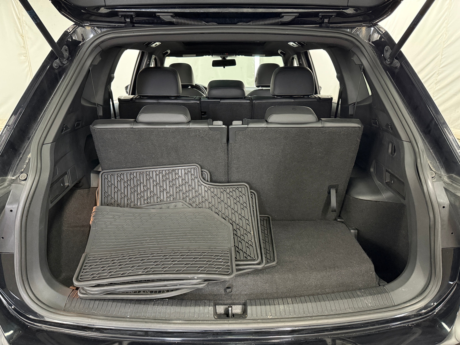 Thumbnail: 2021 Volkswagen Tiguan - 6