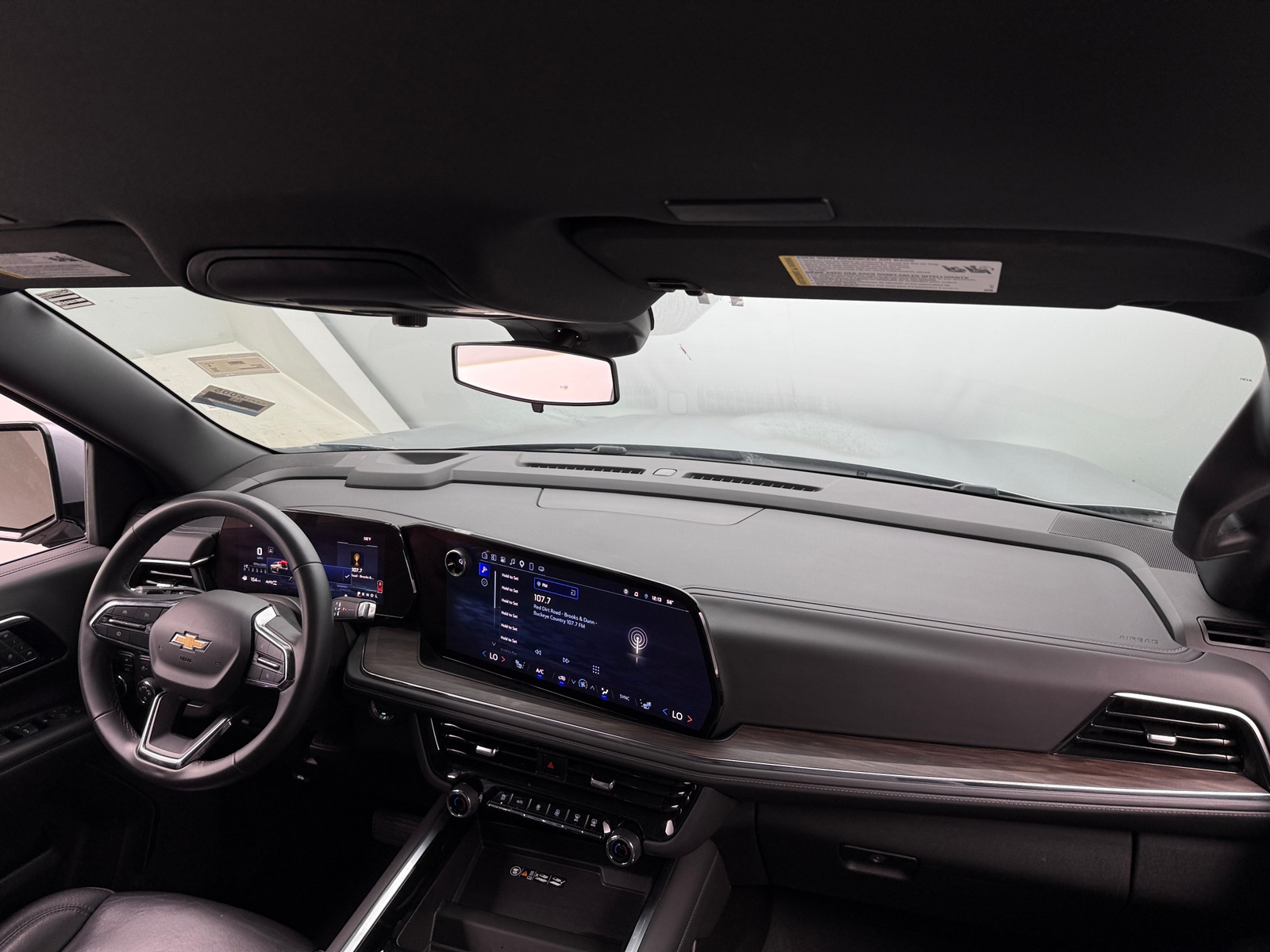 Thumbnail: 2025 Chevrolet Tahoe - 2