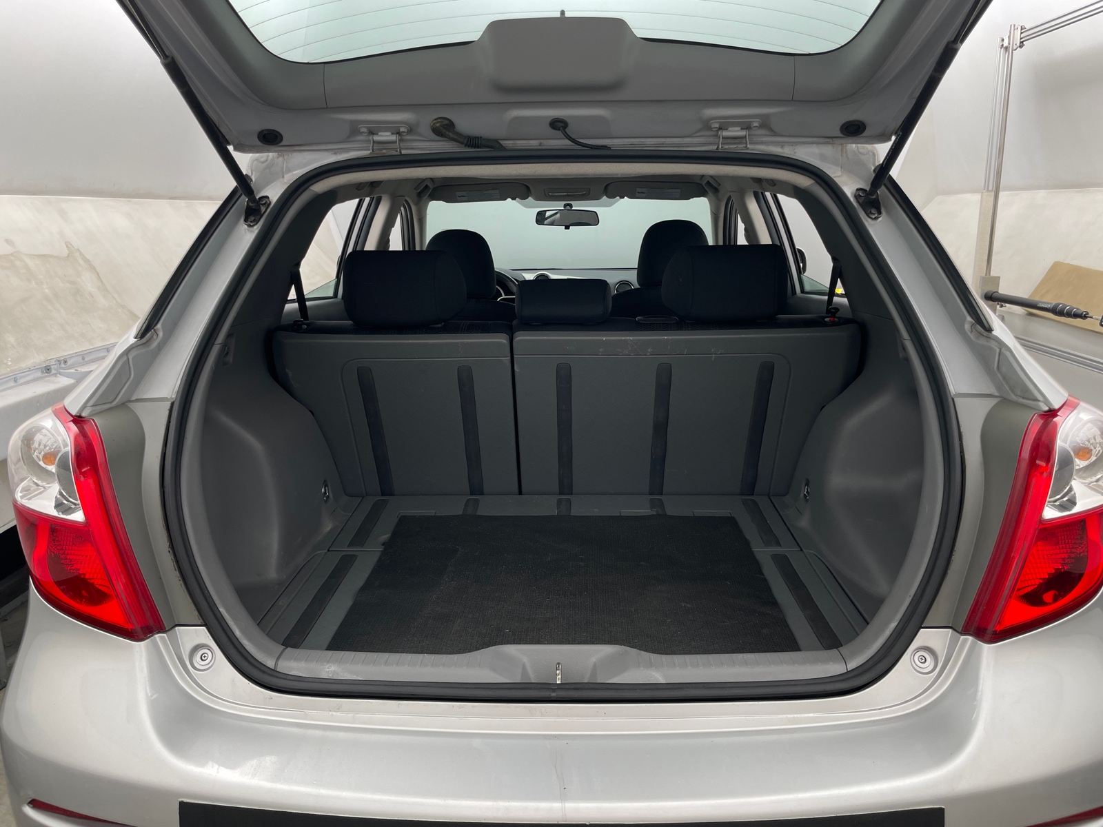 Thumbnail: 2012 Toyota Matrix - 7