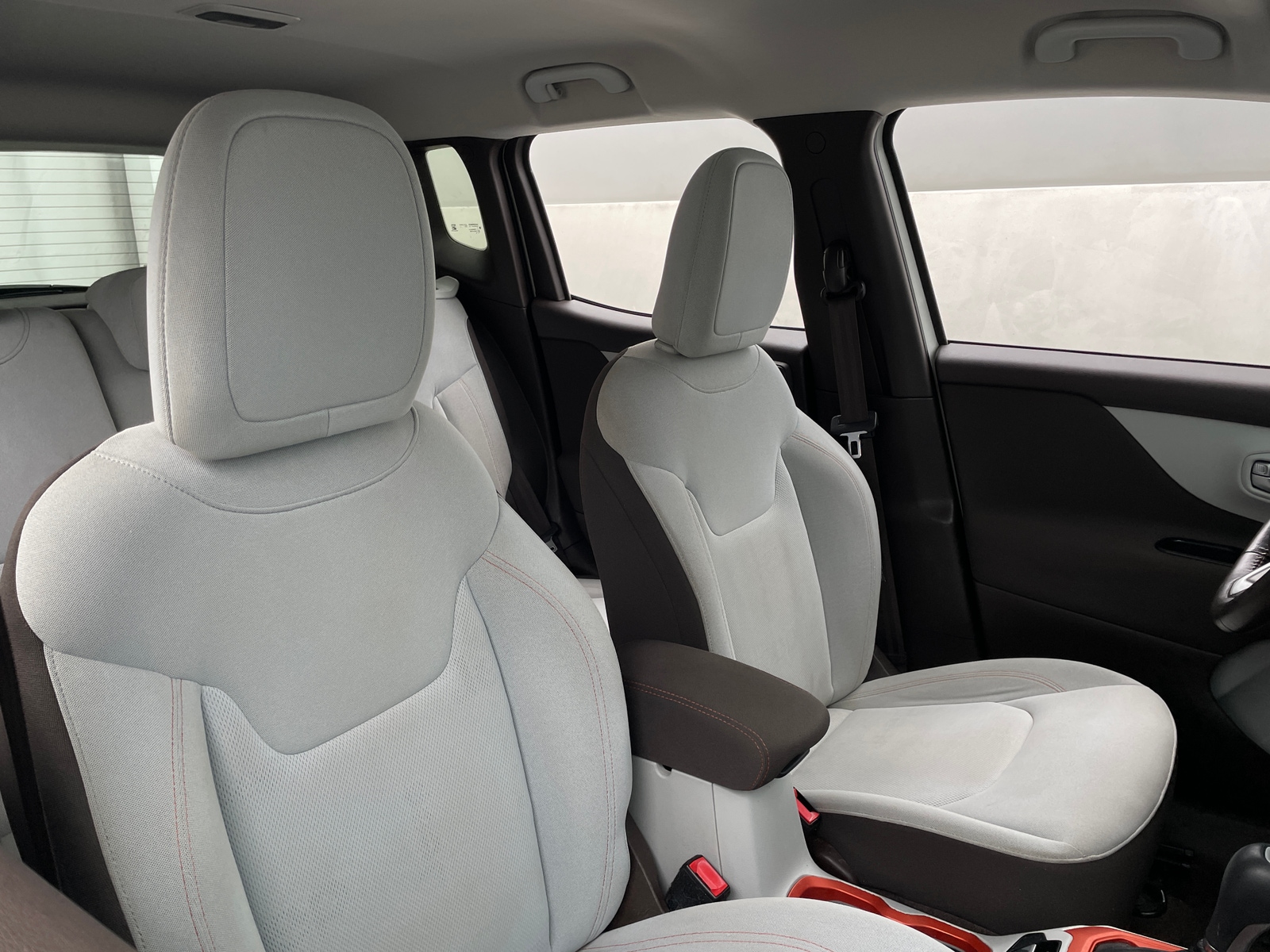 Thumbnail: 2015 Jeep Renegade - 2