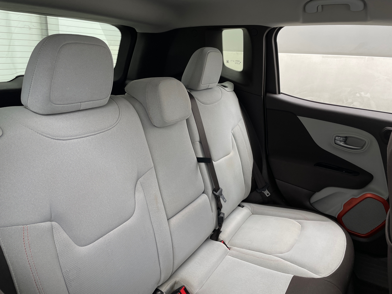 Thumbnail: 2015 Jeep Renegade - 6