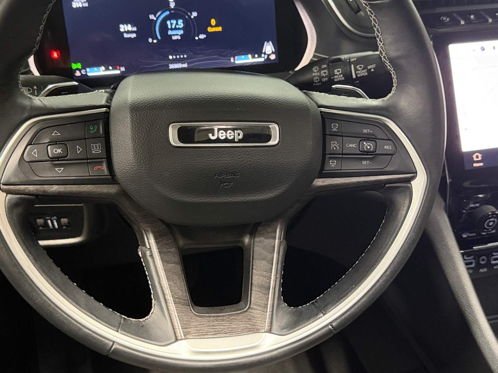 Thumbnail: 2022 Jeep Grand Cherokee - 4